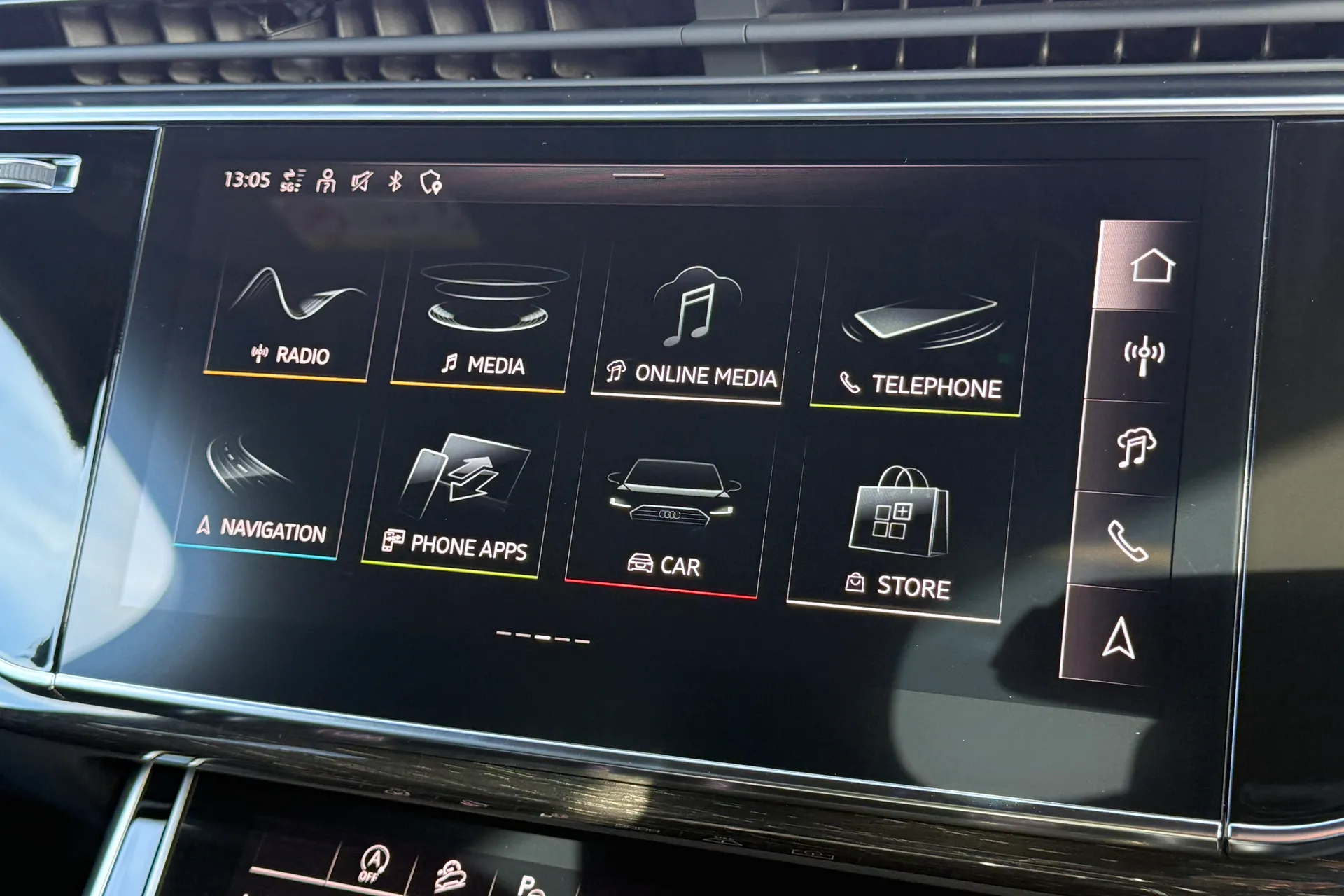 Audi Q7 thumbnail image number 23