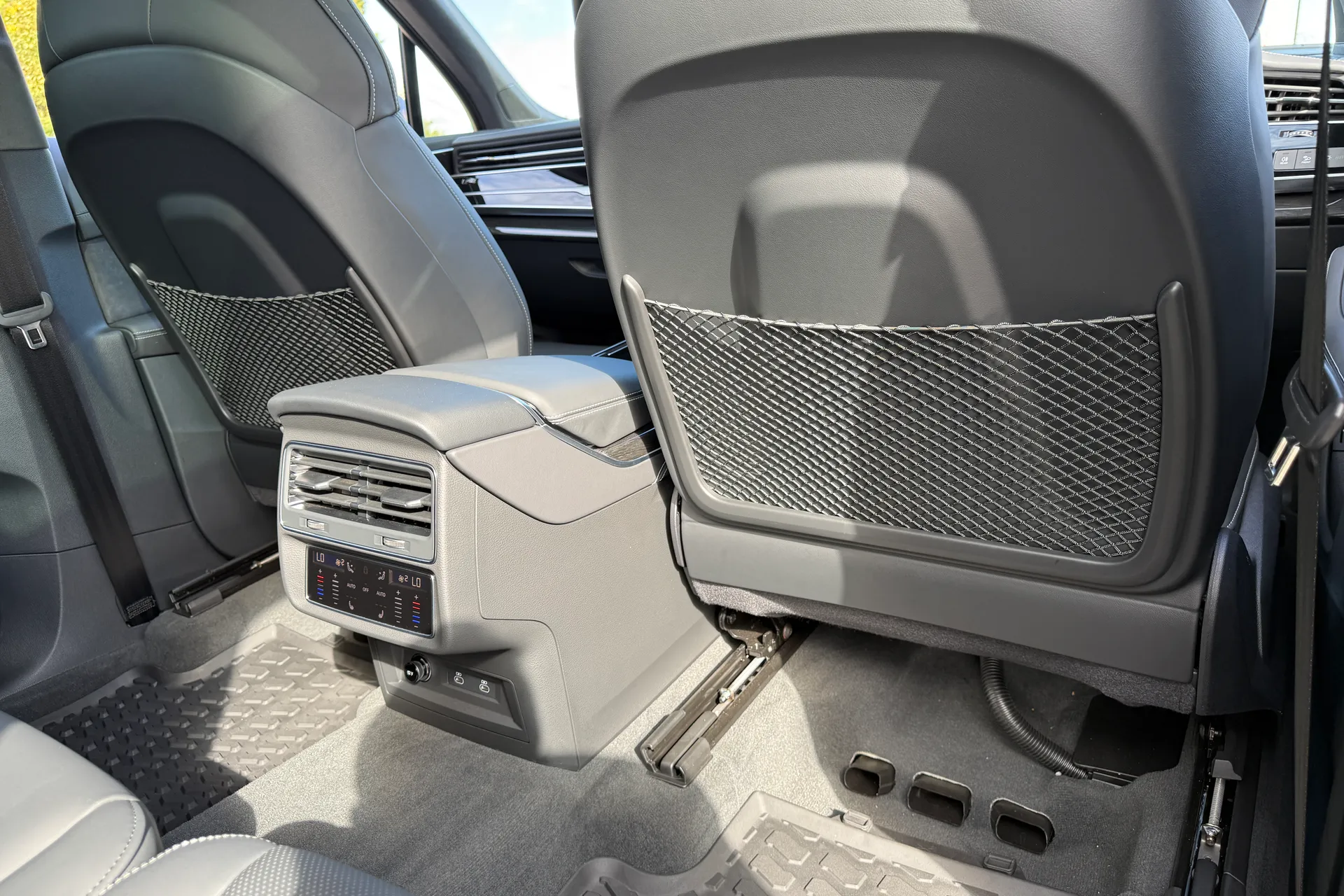 Audi Q7 thumbnail image number 65