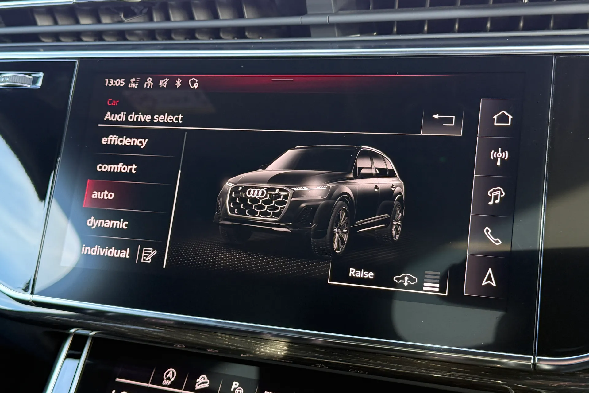 Audi Q7 thumbnail image number 16