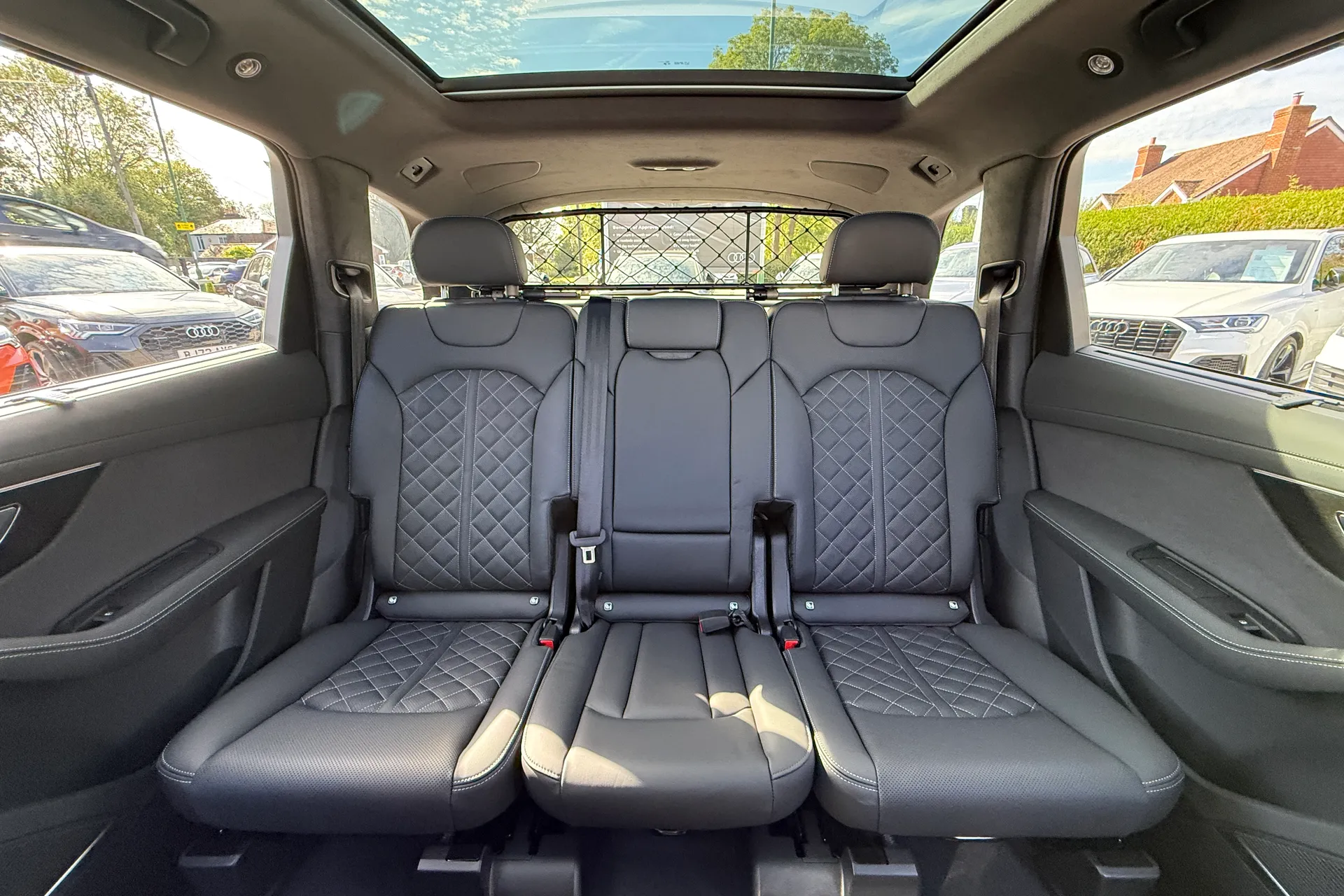 Audi Q7 thumbnail image number 8