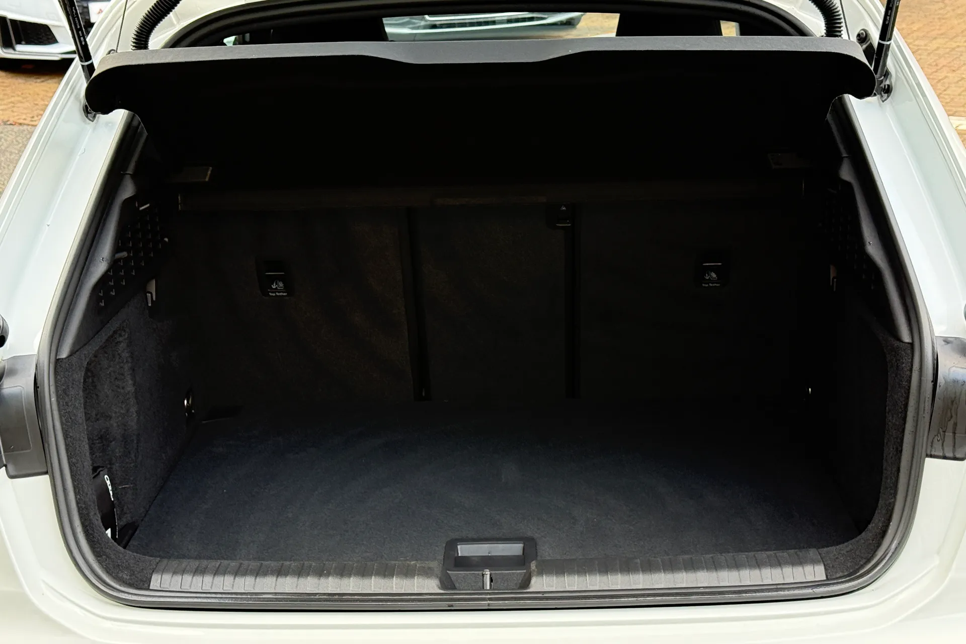 Audi A3 thumbnail image number 36