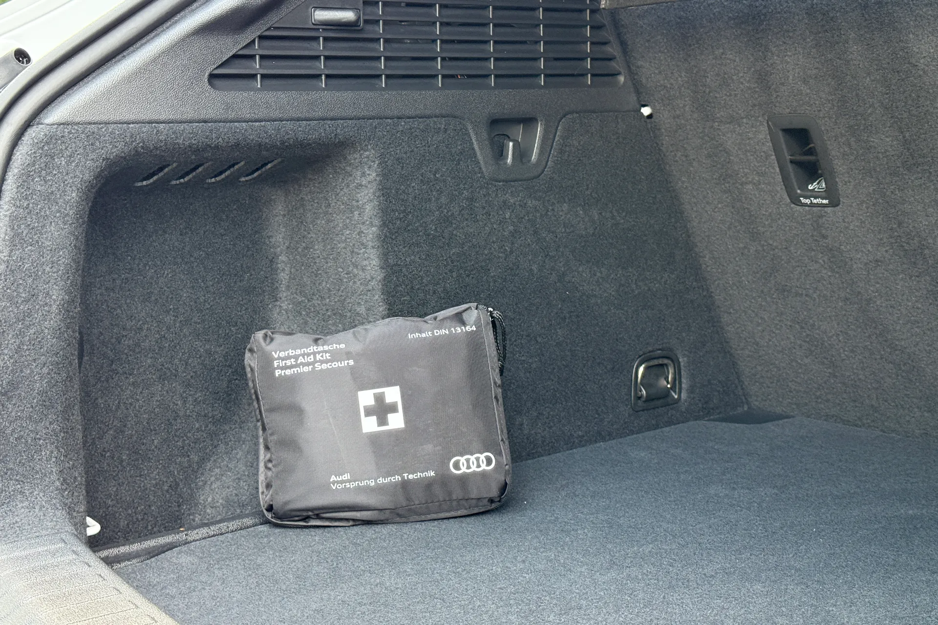 Audi A3 thumbnail image number 37