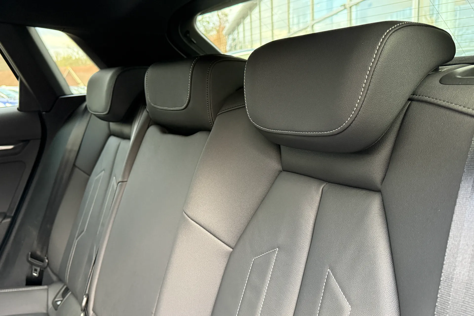 Audi A3 thumbnail image number 28