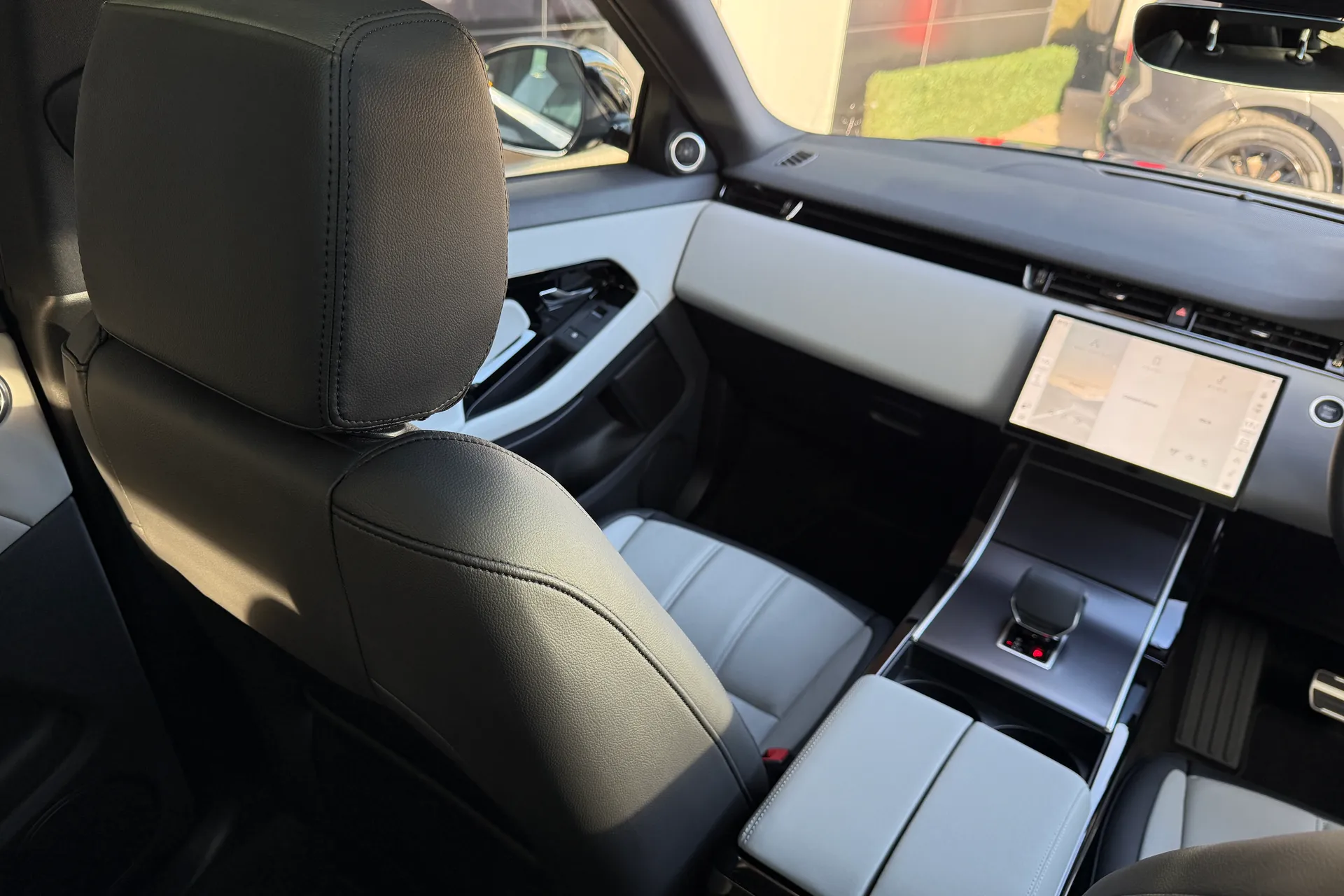 LAND ROVER RANGE ROVER EVOQUE thumbnail image number 53