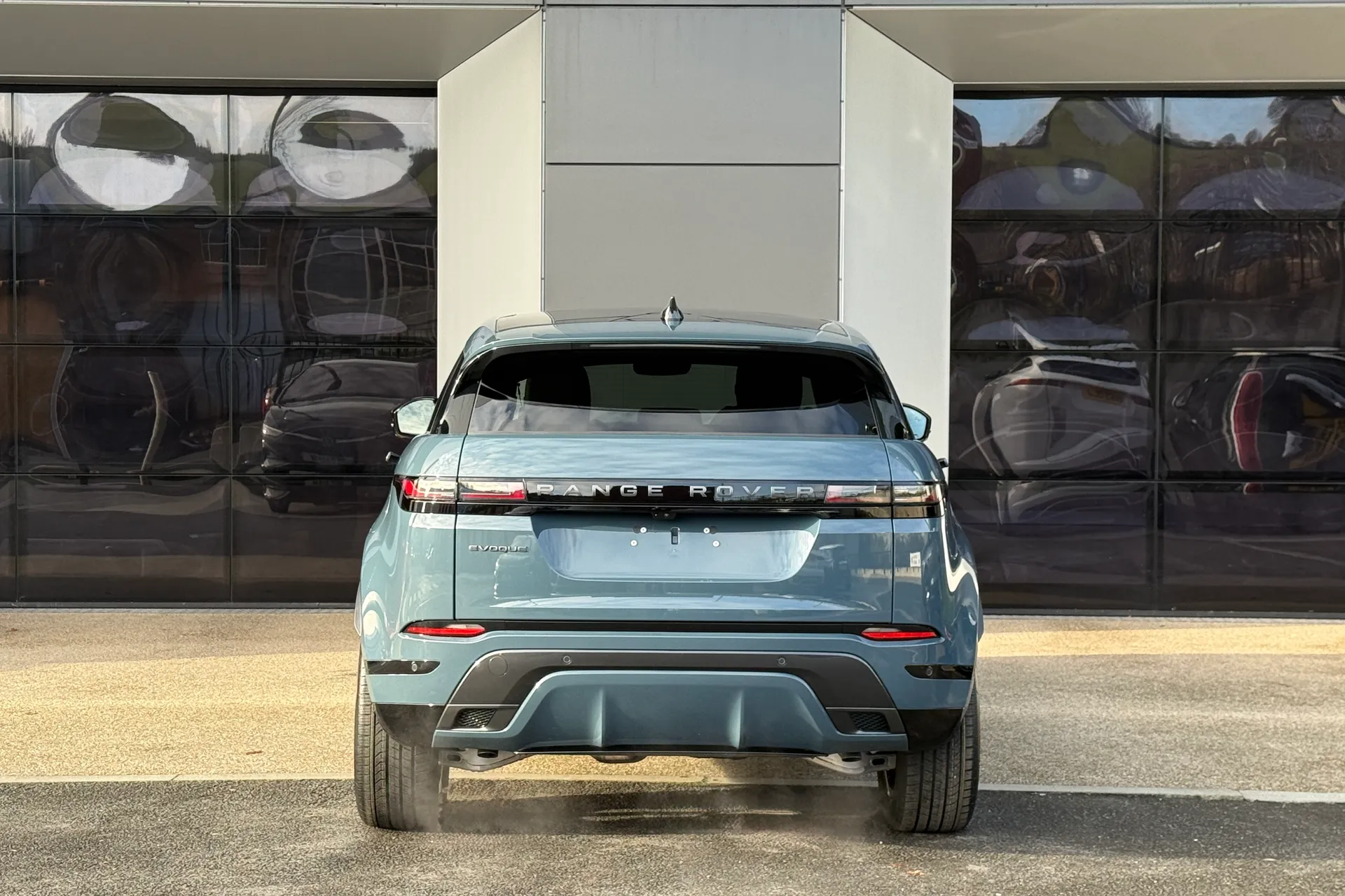 LAND ROVER RANGE ROVER EVOQUE thumbnail image number 16