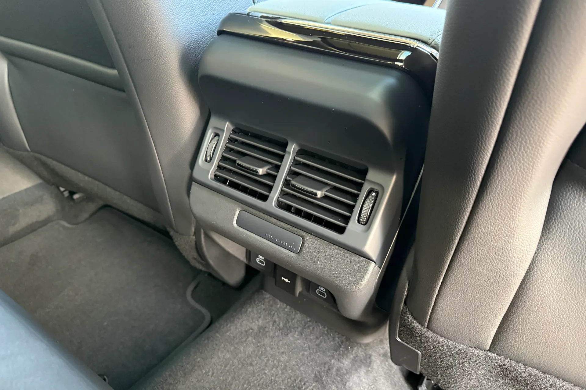 LAND ROVER RANGE ROVER EVOQUE thumbnail image number 50