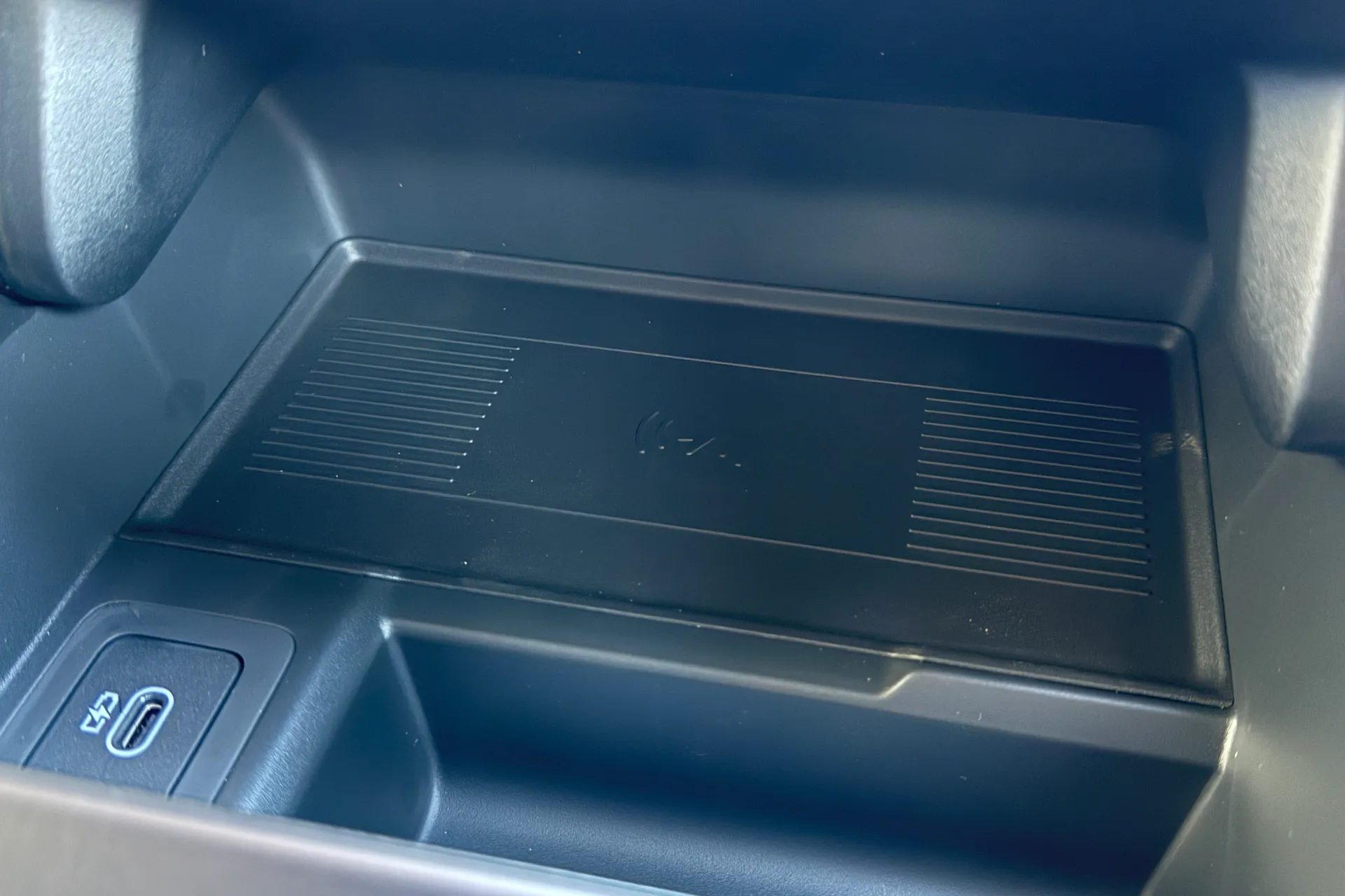 LAND ROVER RANGE ROVER EVOQUE thumbnail image number 35