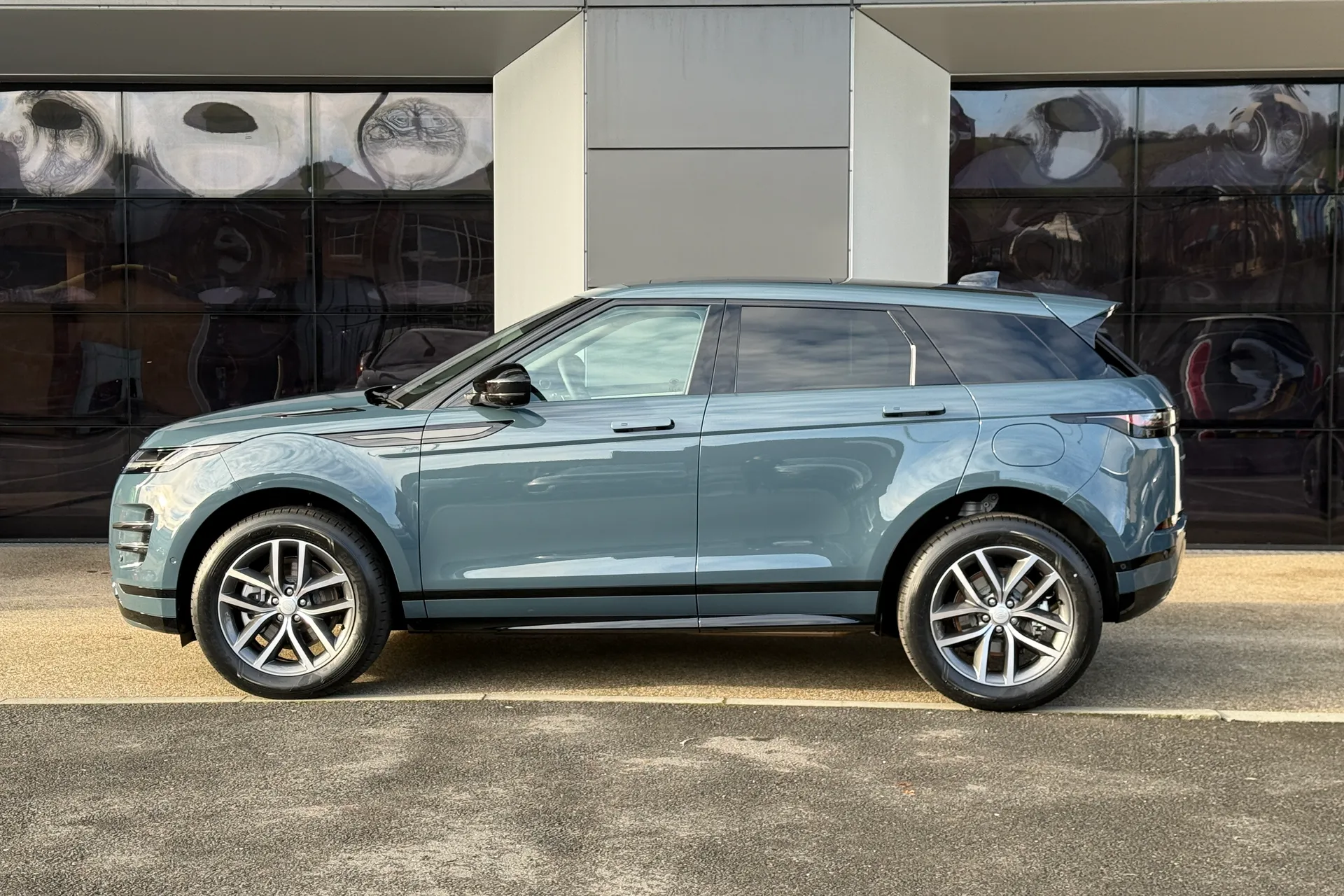 LAND ROVER RANGE ROVER EVOQUE thumbnail image number 11