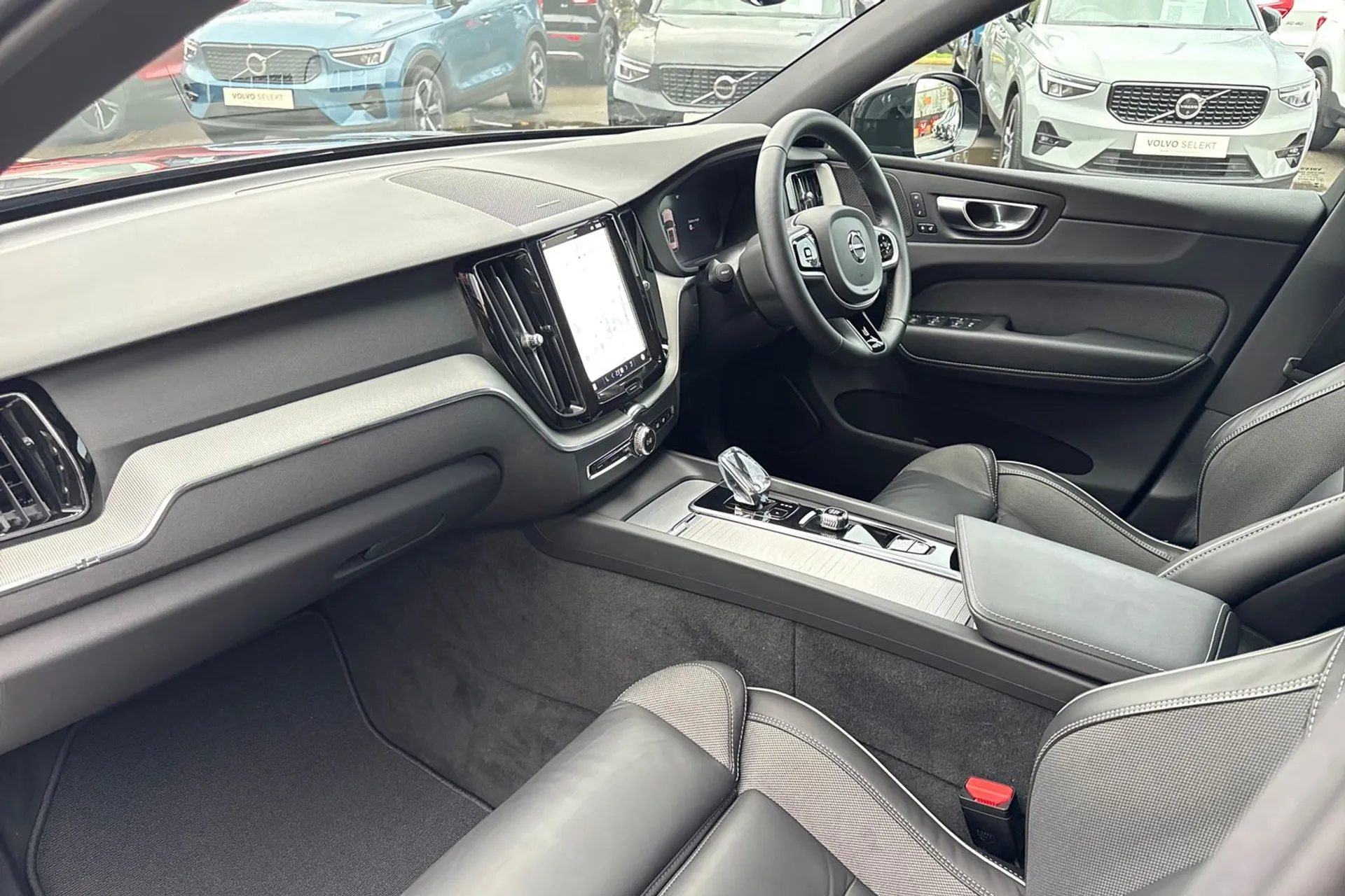 Volvo XC60 thumbnail image number 27