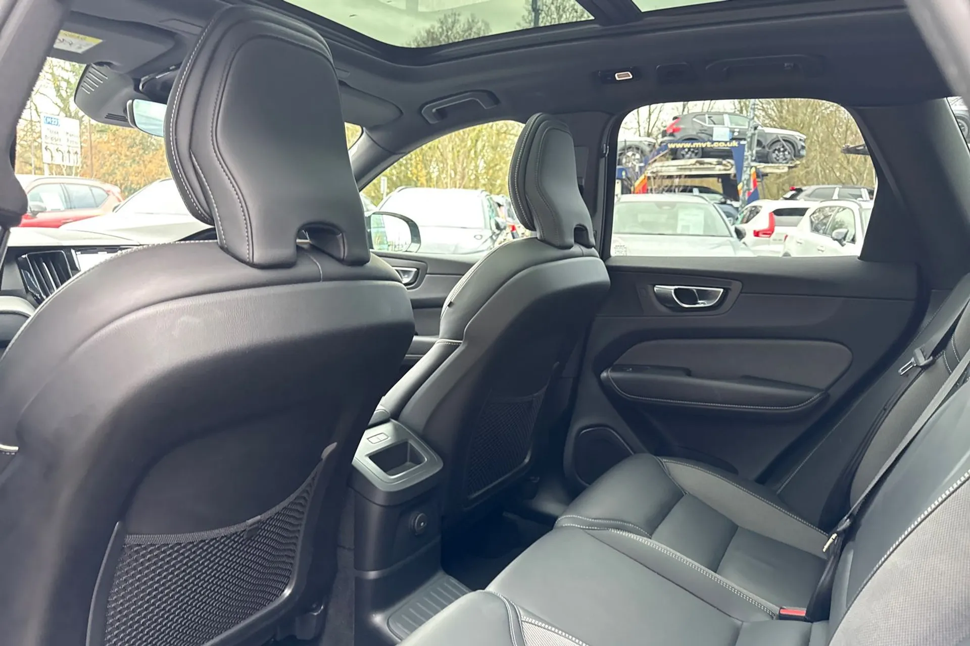 Volvo XC60 thumbnail image number 31