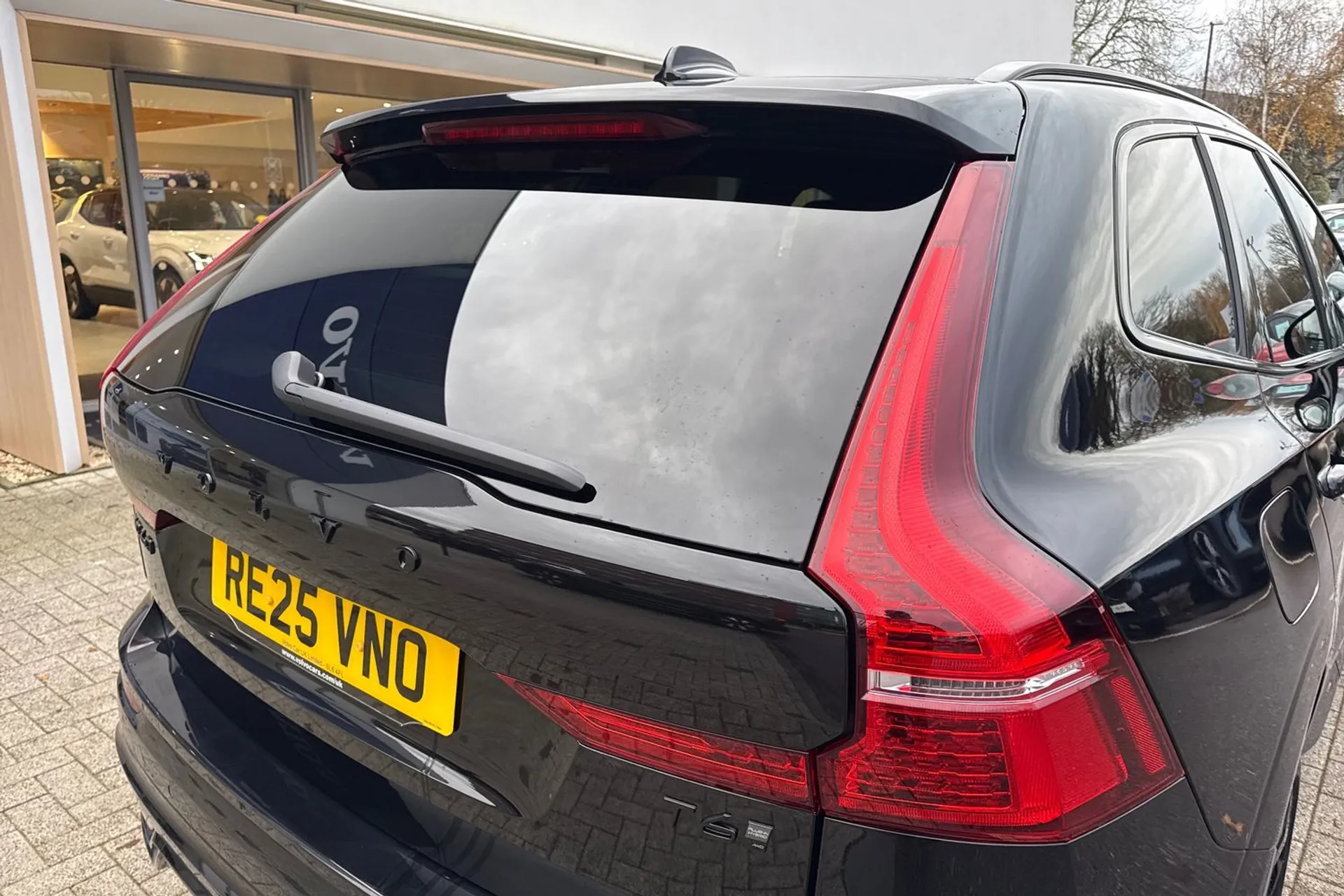 Volvo XC60 thumbnail image number 16