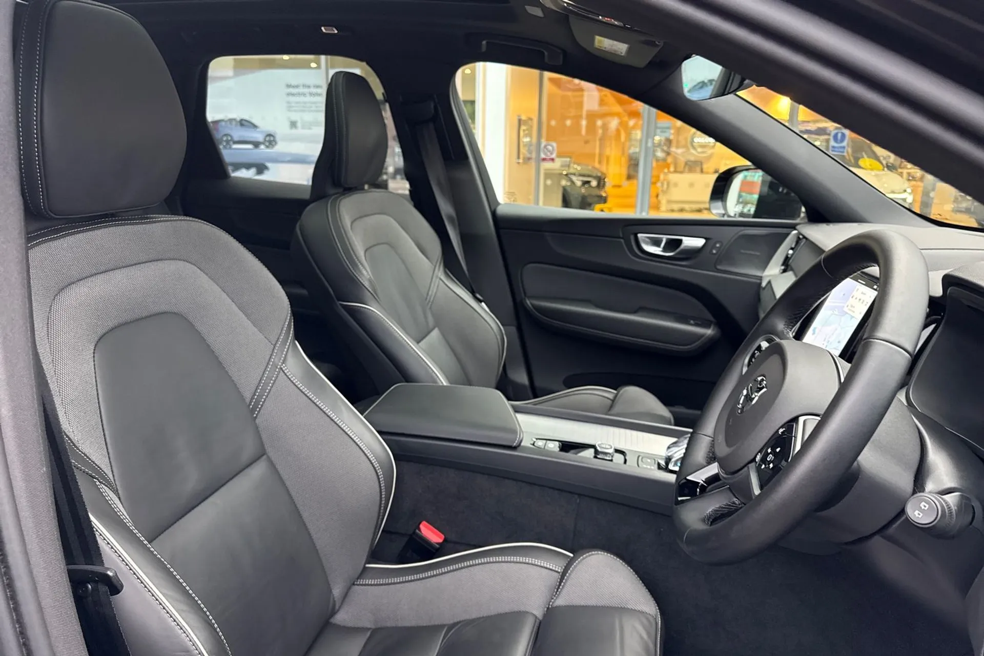 Volvo XC60 thumbnail image number 26