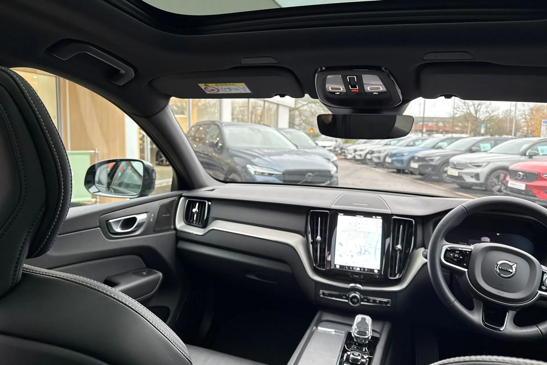 Volvo XC60 thumbnail image number 32