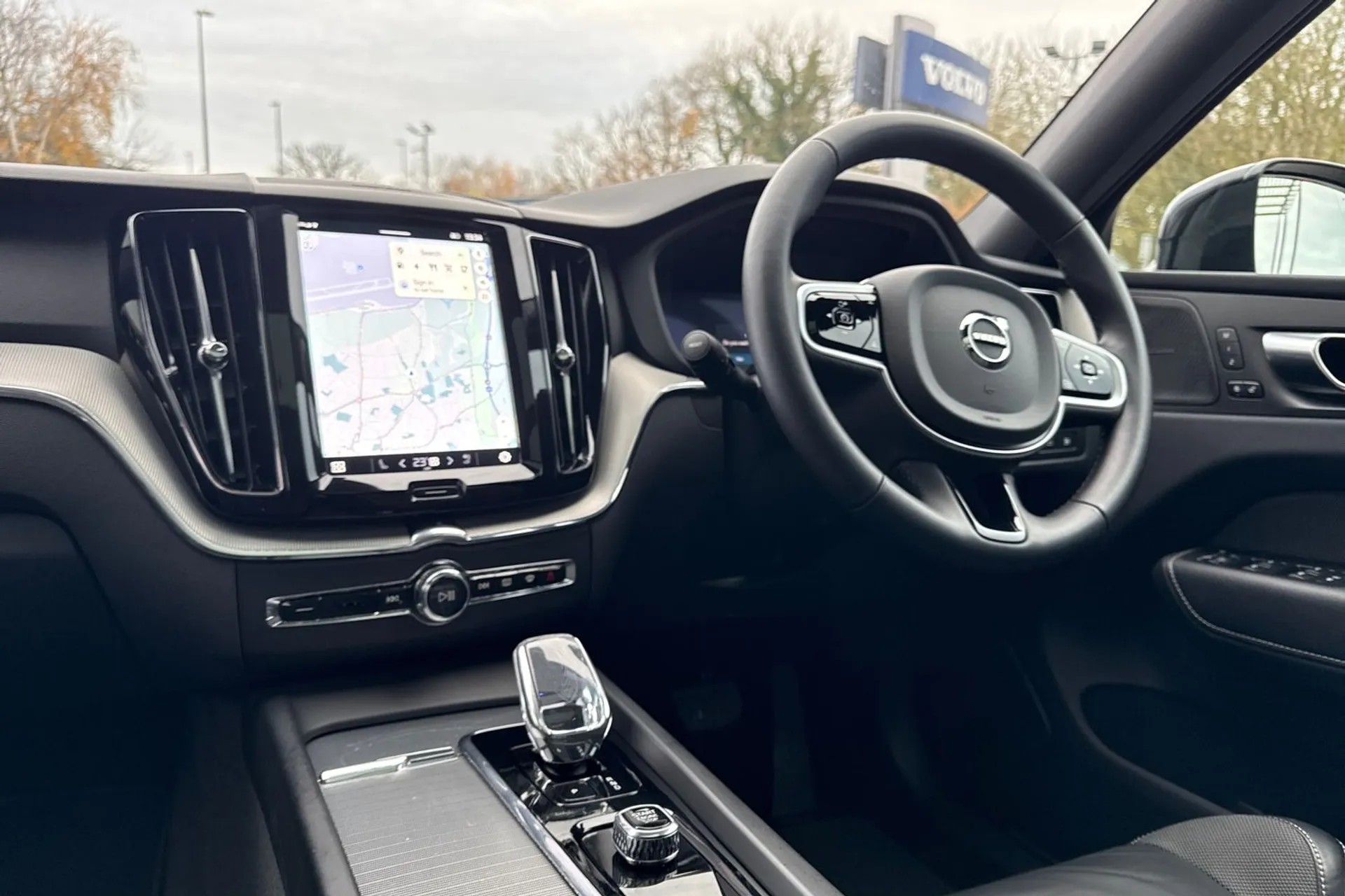 Volvo XC60 thumbnail image number 35