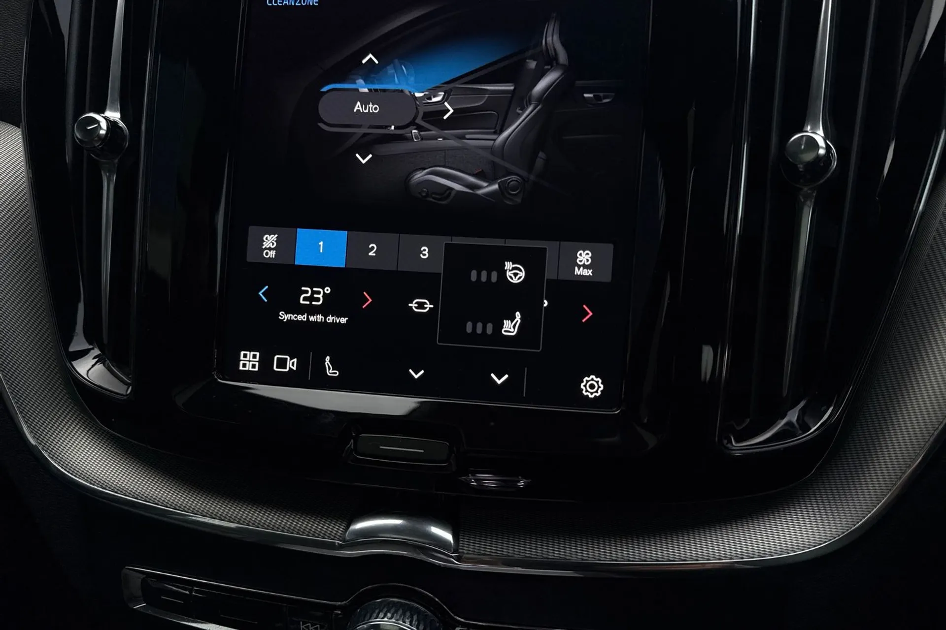 Volvo XC60 thumbnail image number 40