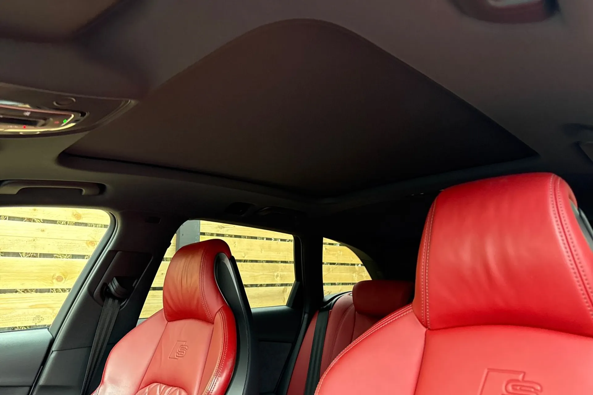 Audi A4 thumbnail image number 60