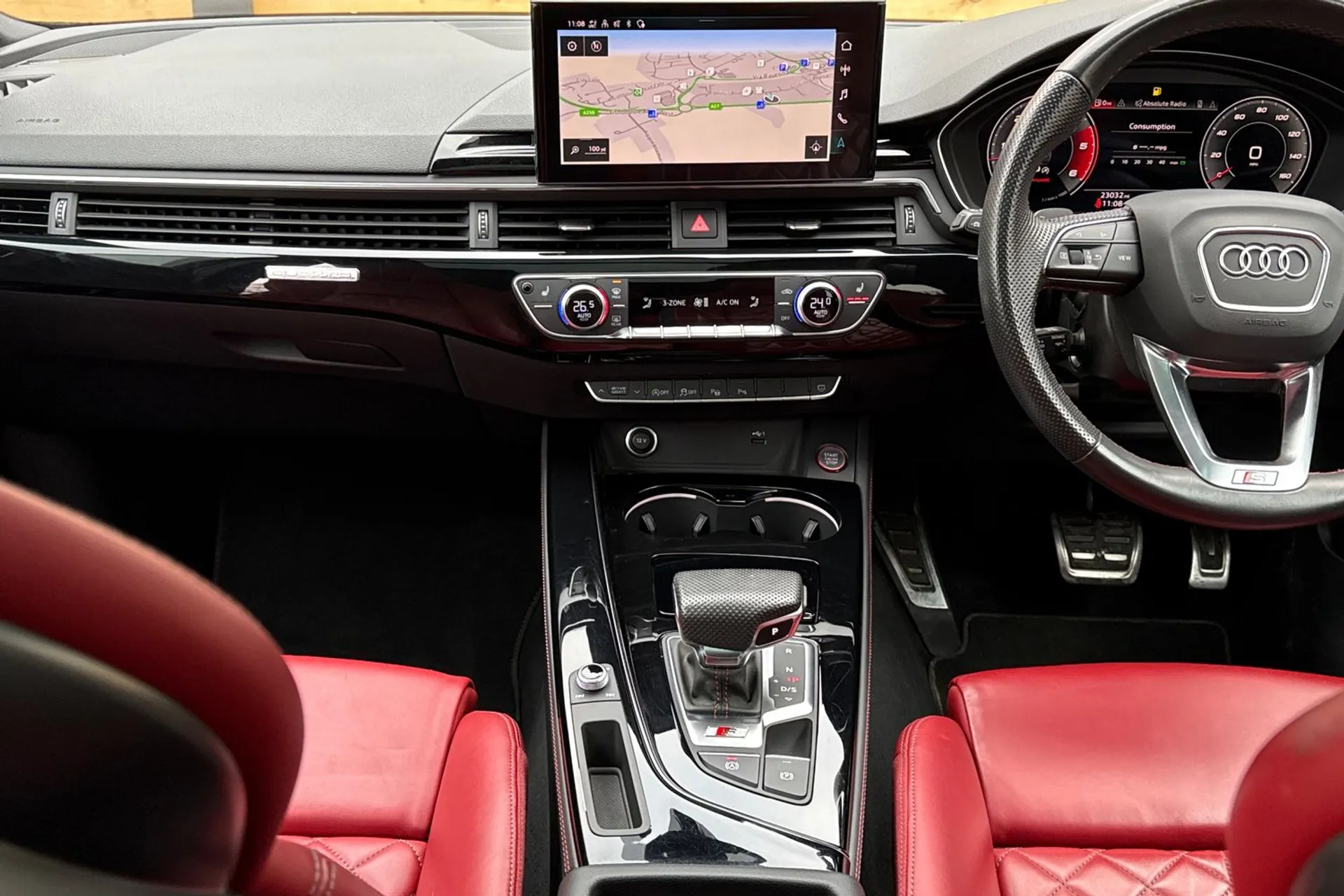 Audi A4 thumbnail image number 37