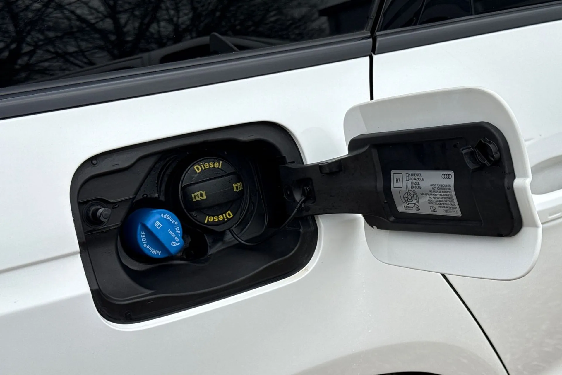 Audi A4 thumbnail image number 20