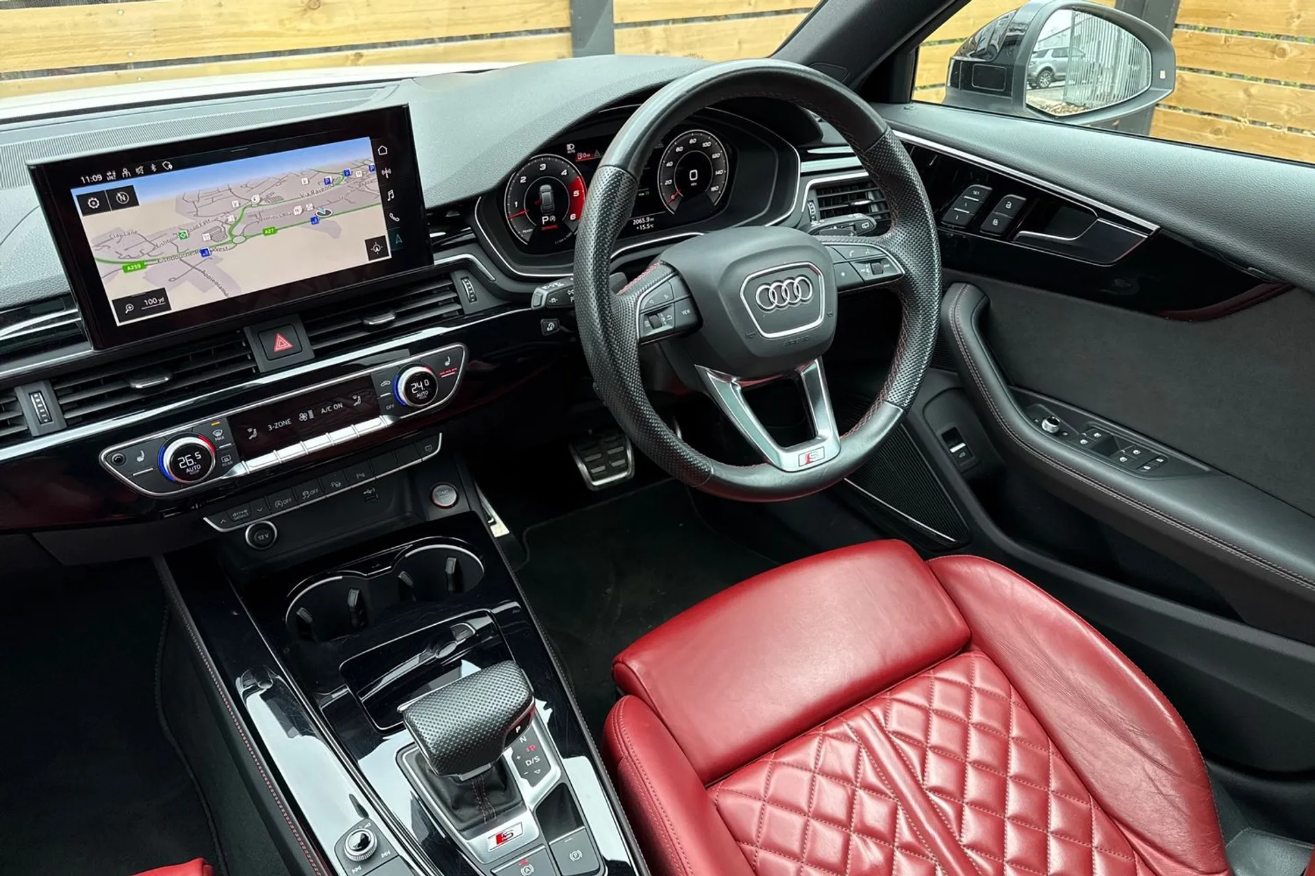 Audi A4 thumbnail image number 59