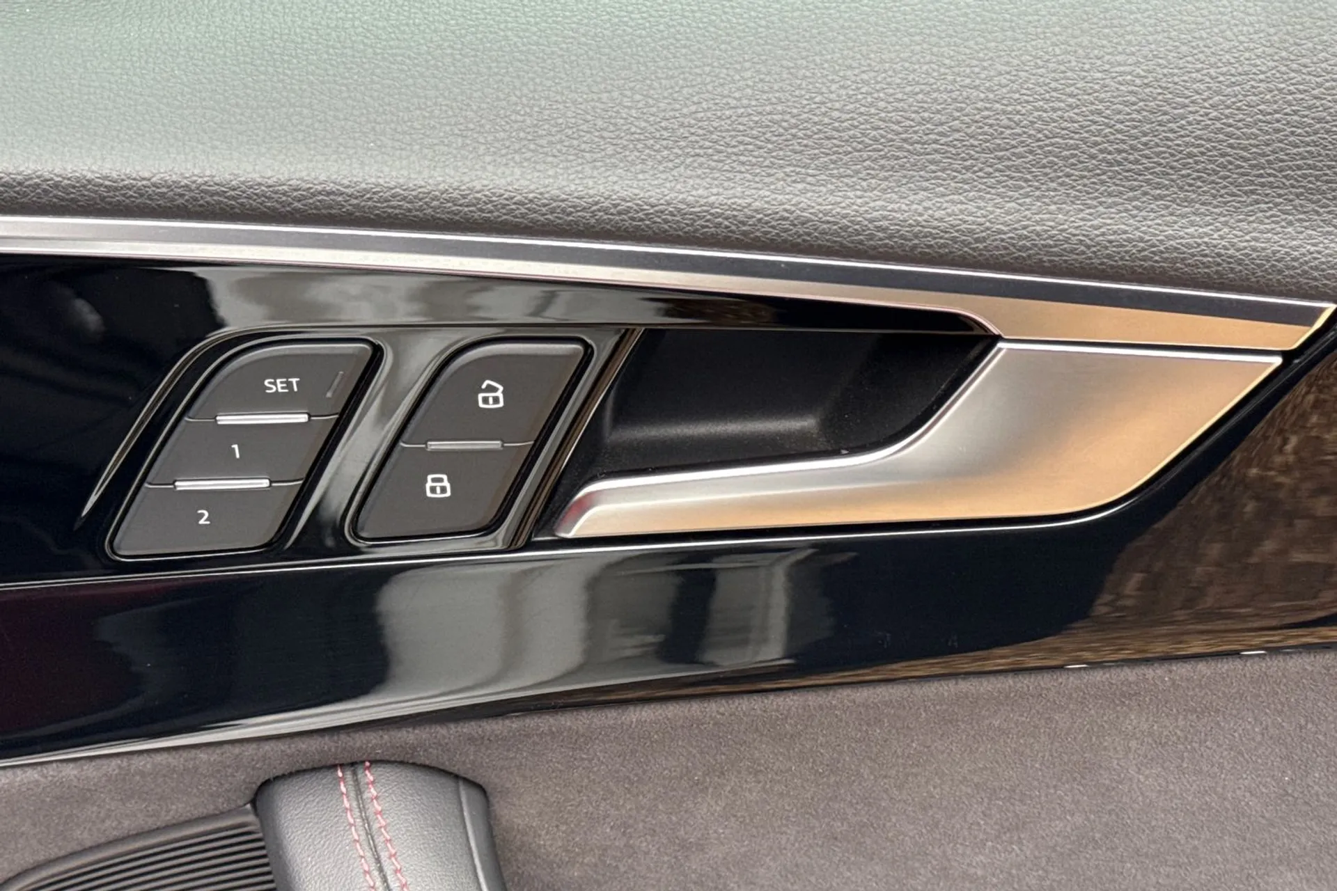 Audi A4 thumbnail image number 48