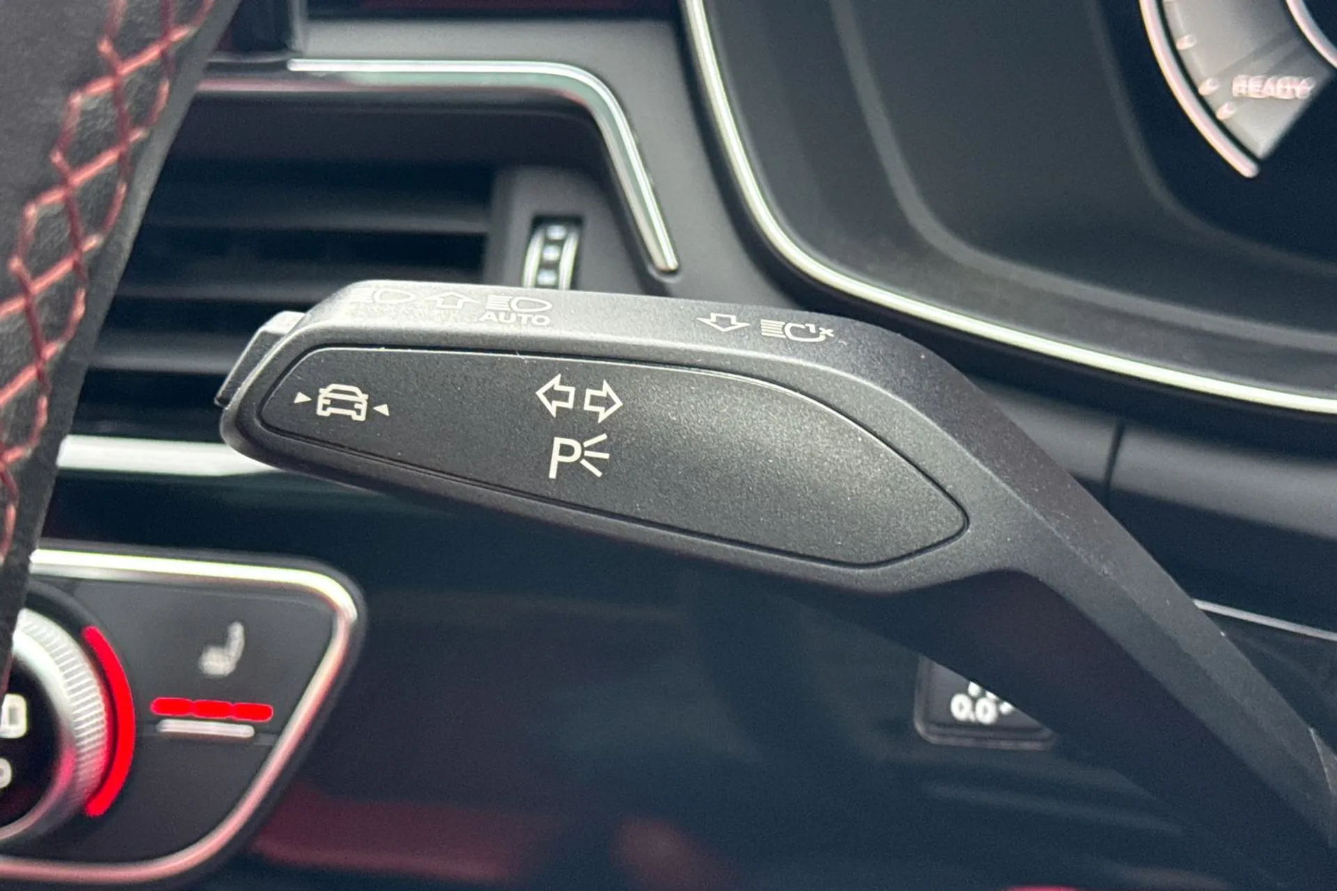 Audi A4 thumbnail image number 57