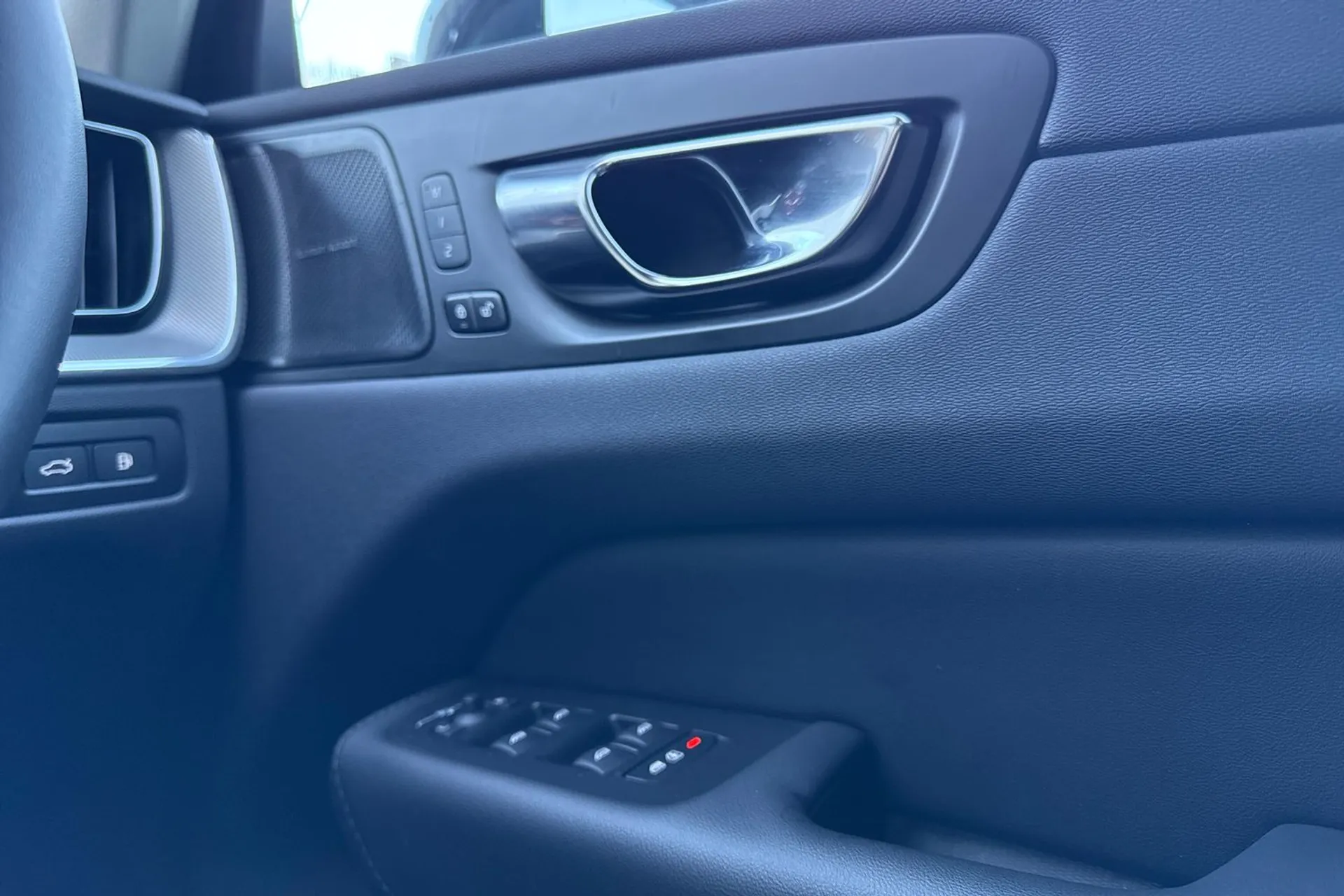 Volvo XC60 thumbnail image number 42