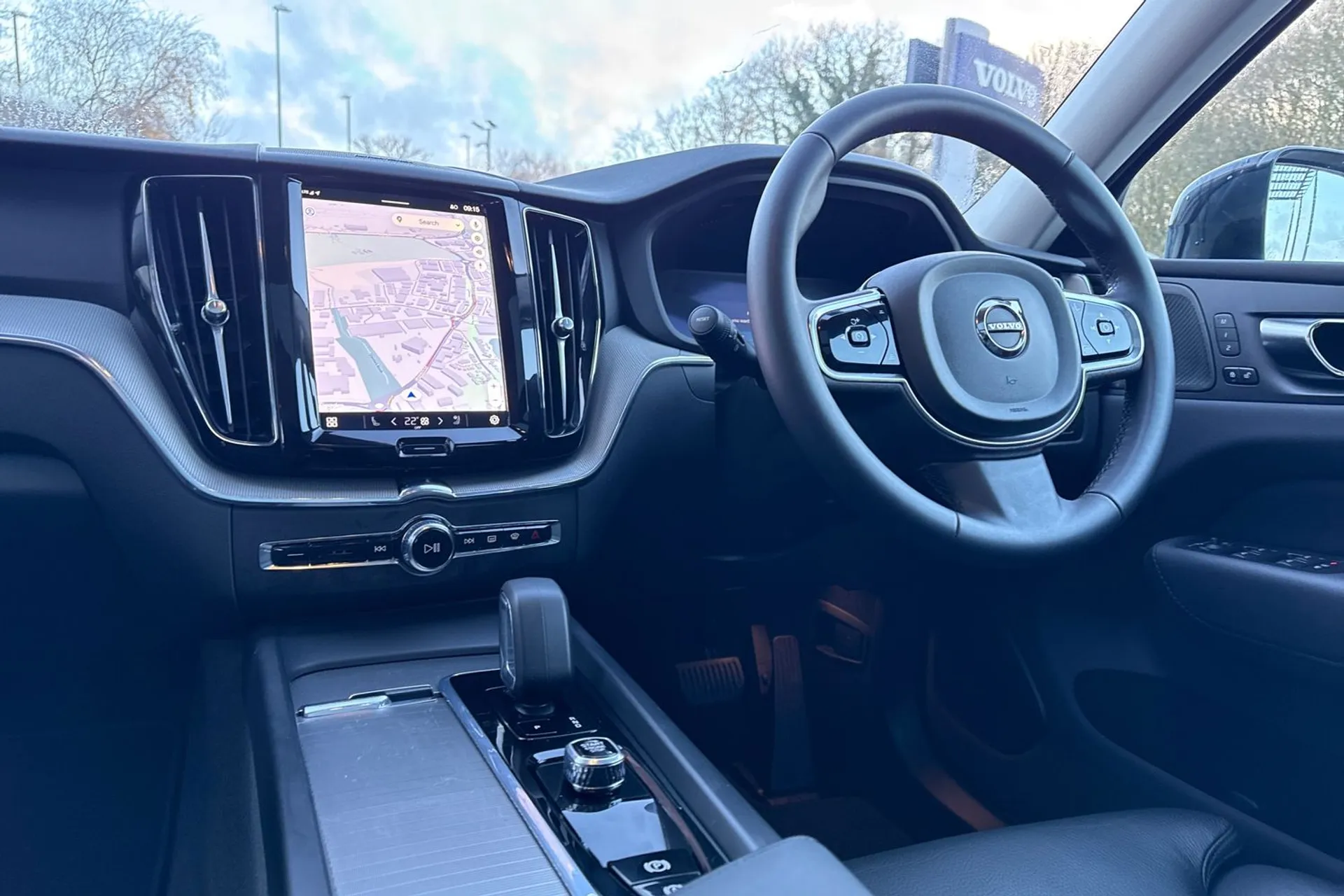 Volvo XC60 thumbnail image number 35