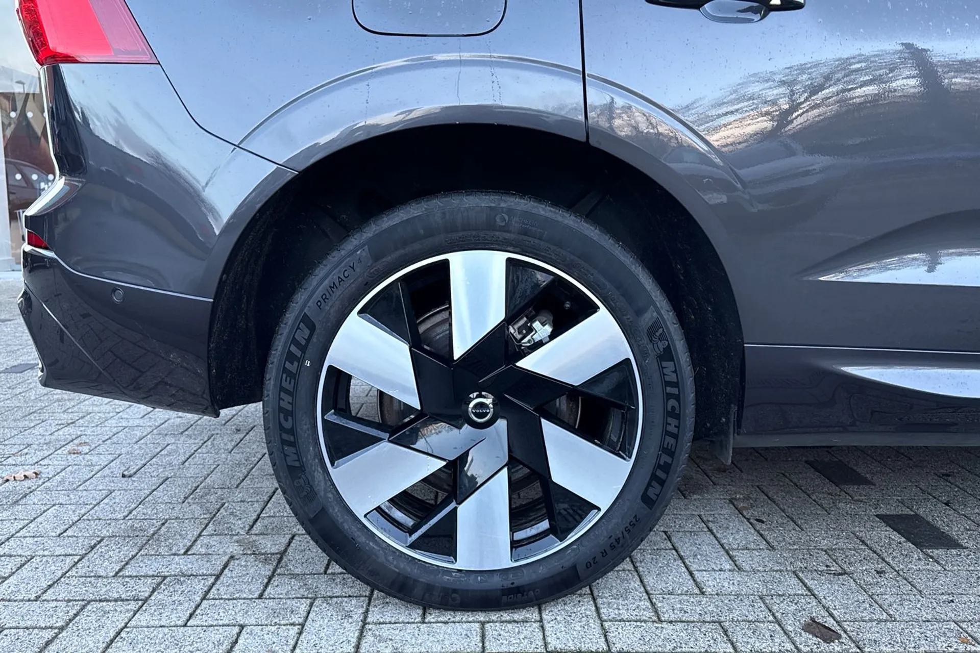 Volvo XC60 thumbnail image number 14