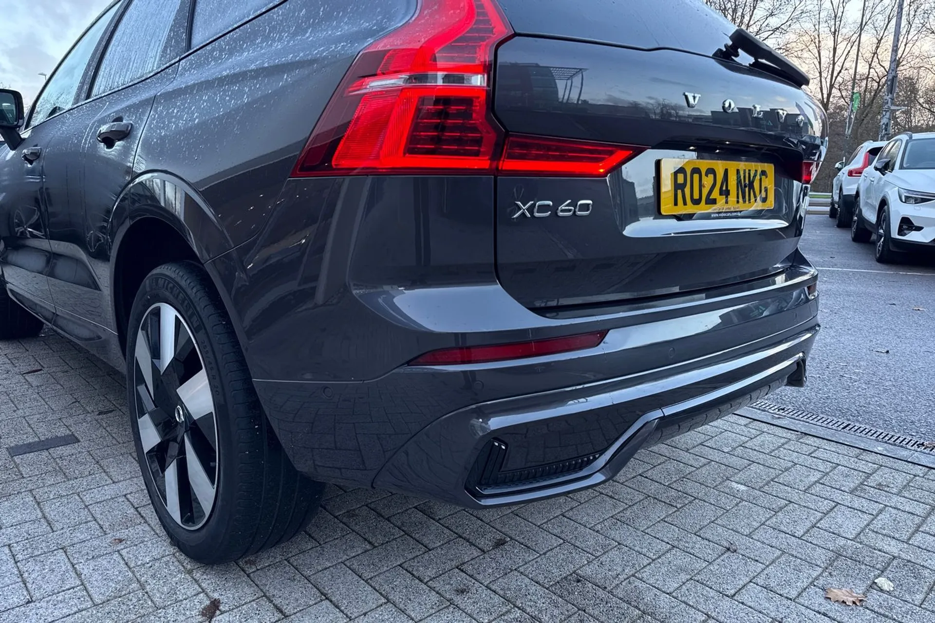 Volvo XC60 thumbnail image number 18