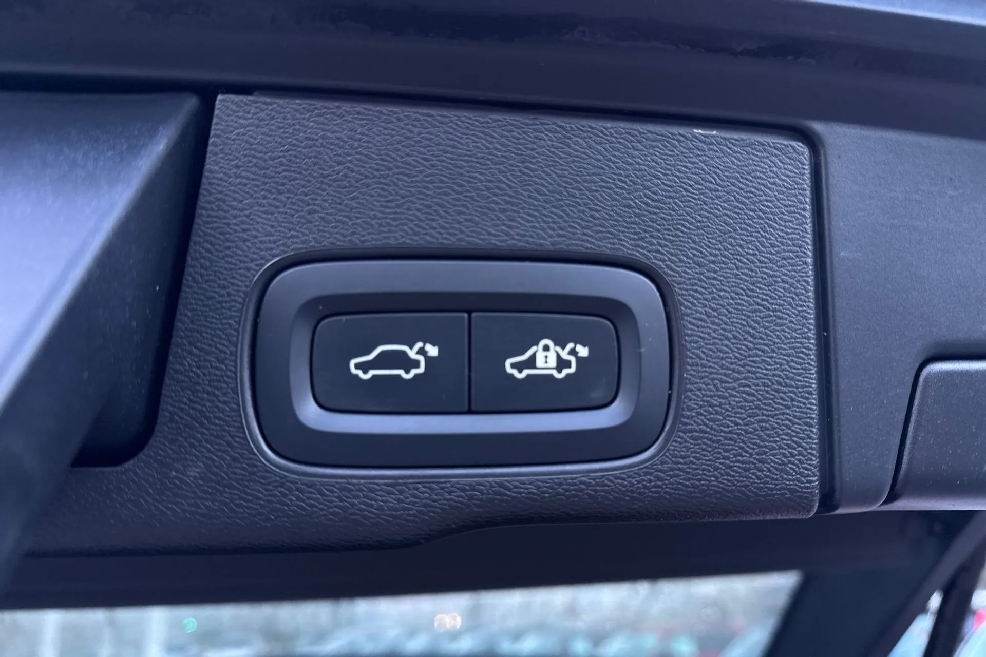 Volvo XC60 thumbnail image number 21