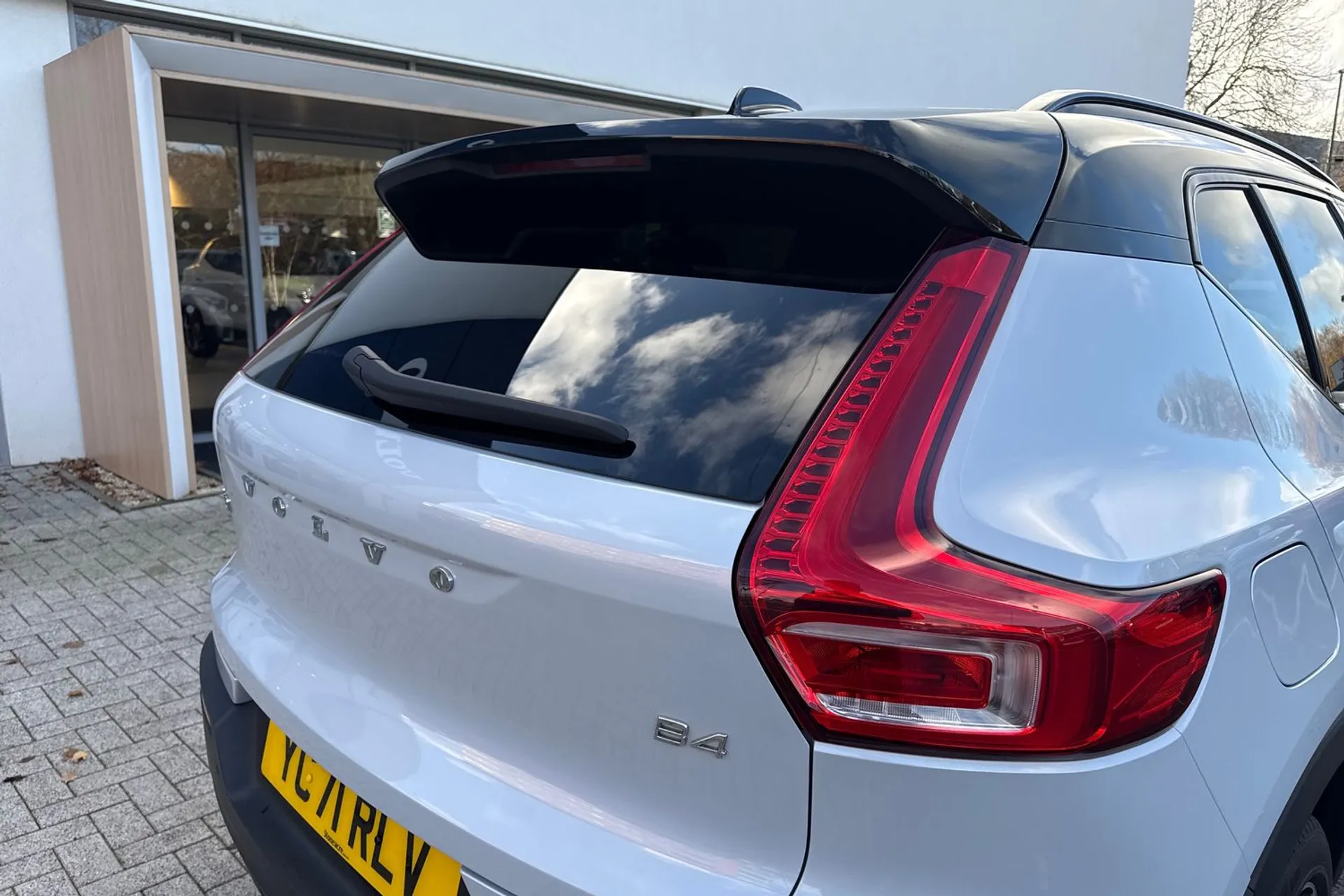 Volvo XC40 thumbnail image number 16