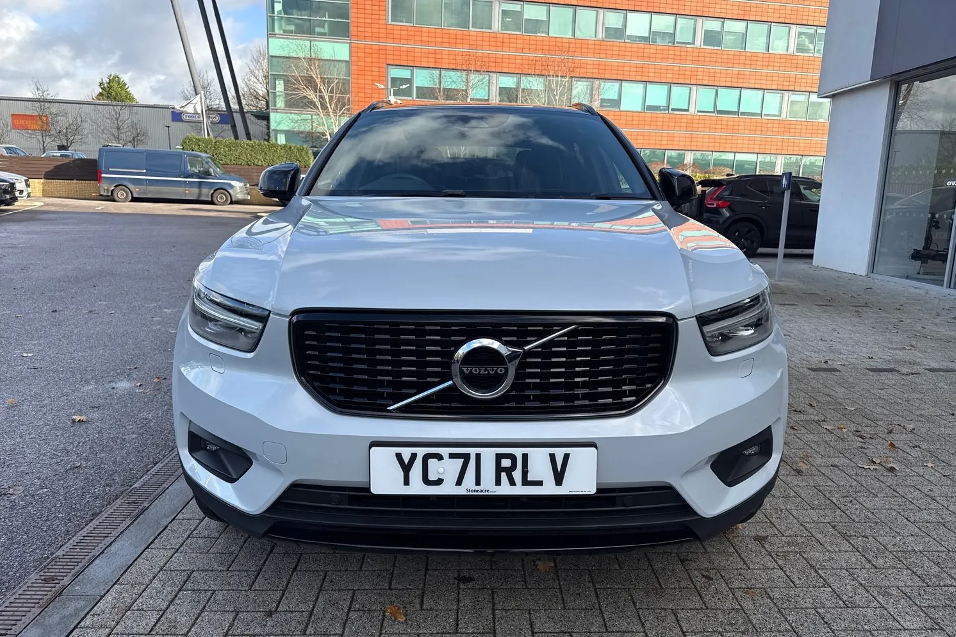 Volvo XC40 thumbnail image number 13