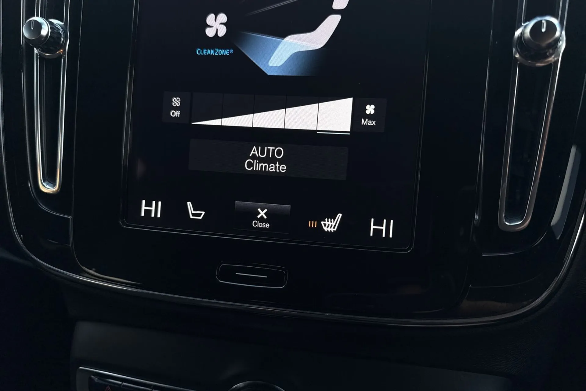 Volvo XC40 thumbnail image number 39