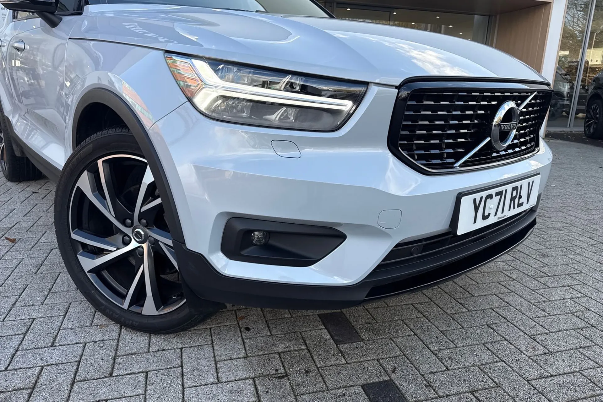 Volvo XC40 thumbnail image number 7