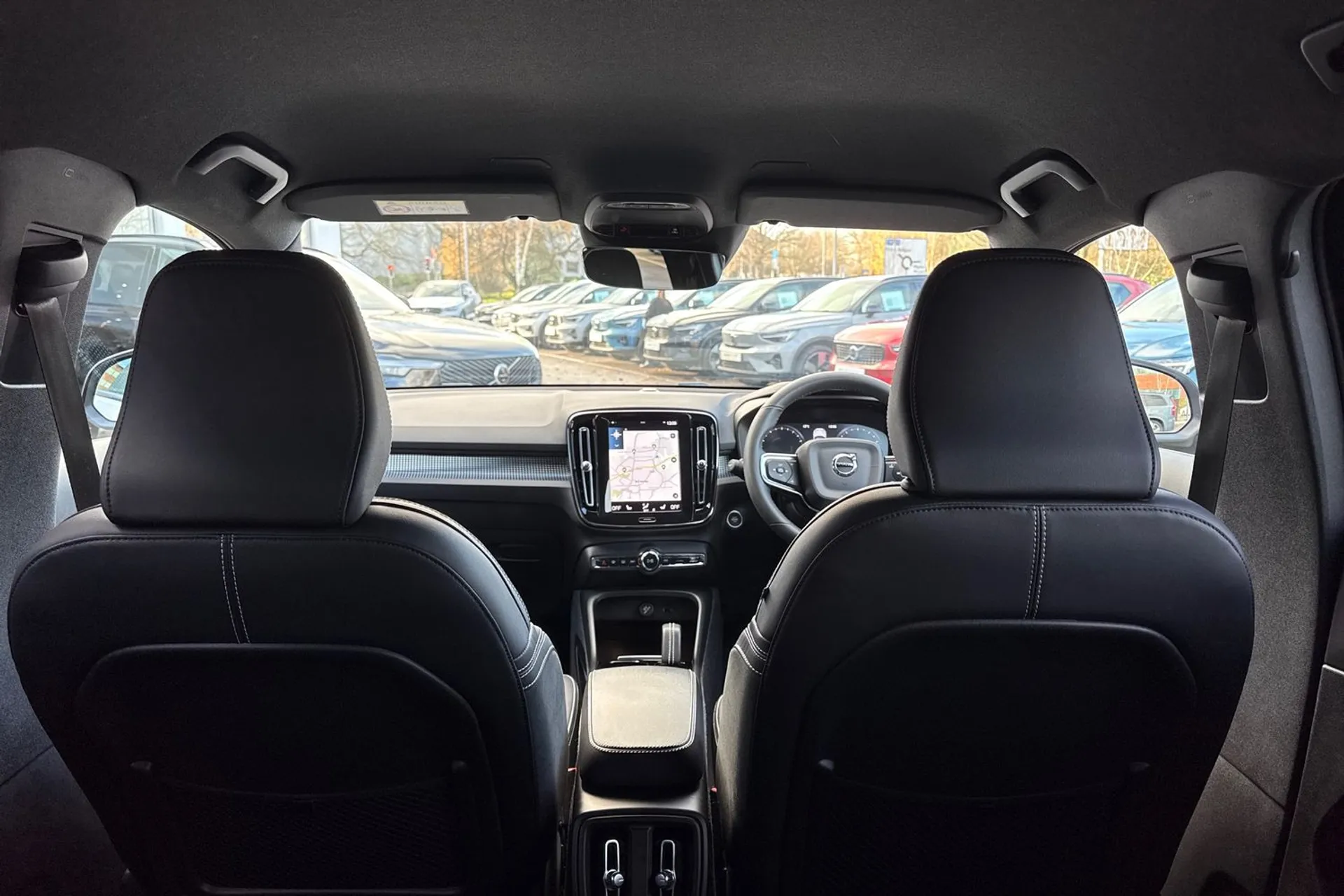 Volvo XC40 thumbnail image number 22