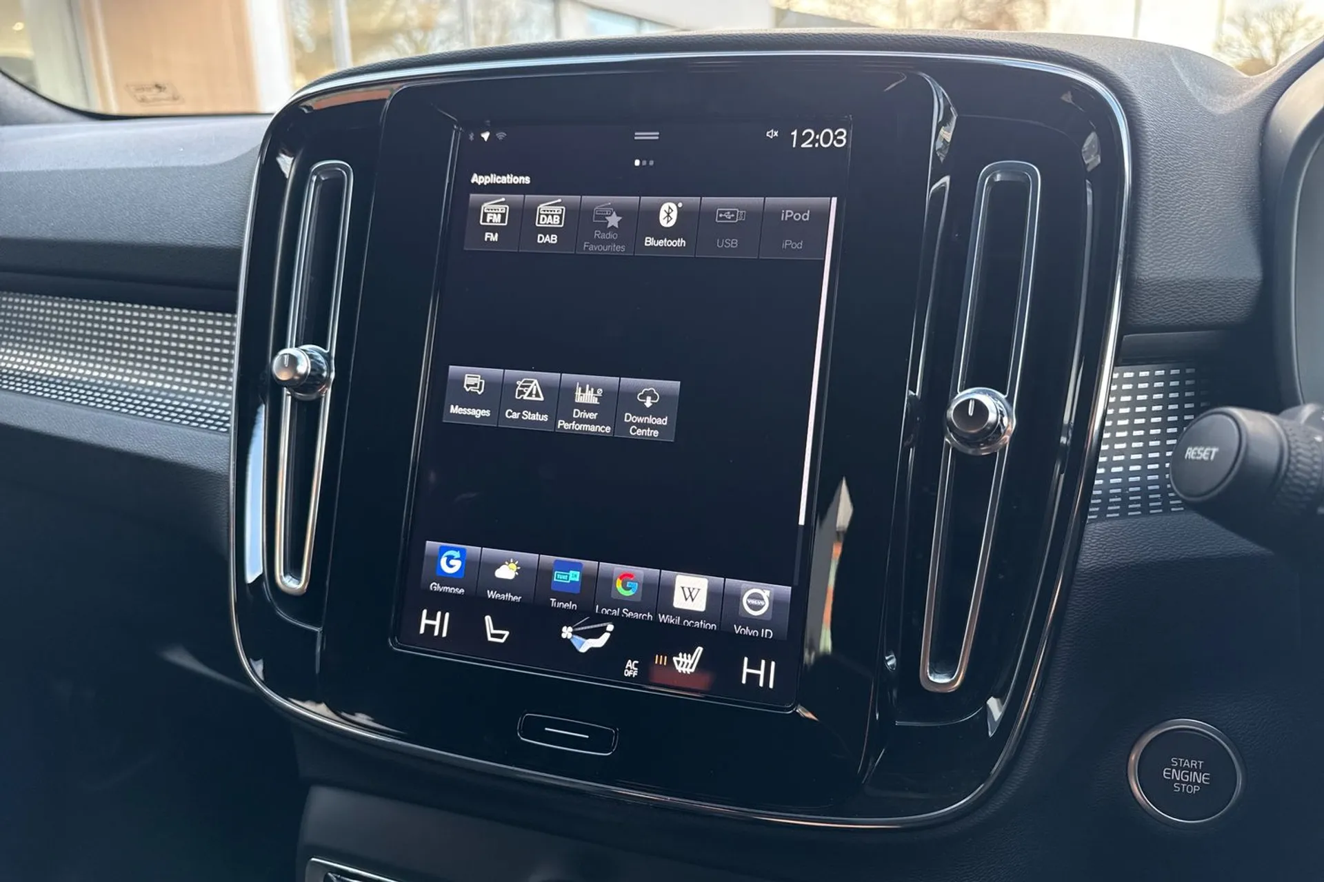 Volvo XC40 thumbnail image number 40