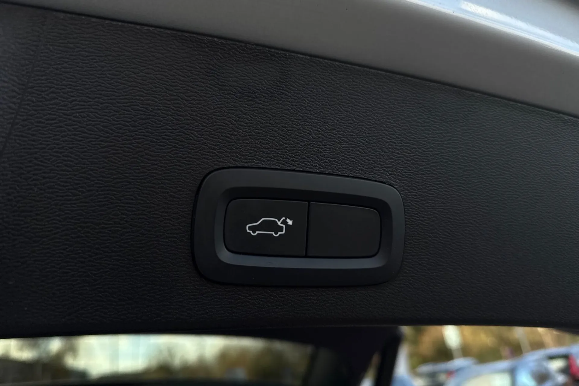 Volvo XC40 thumbnail image number 21