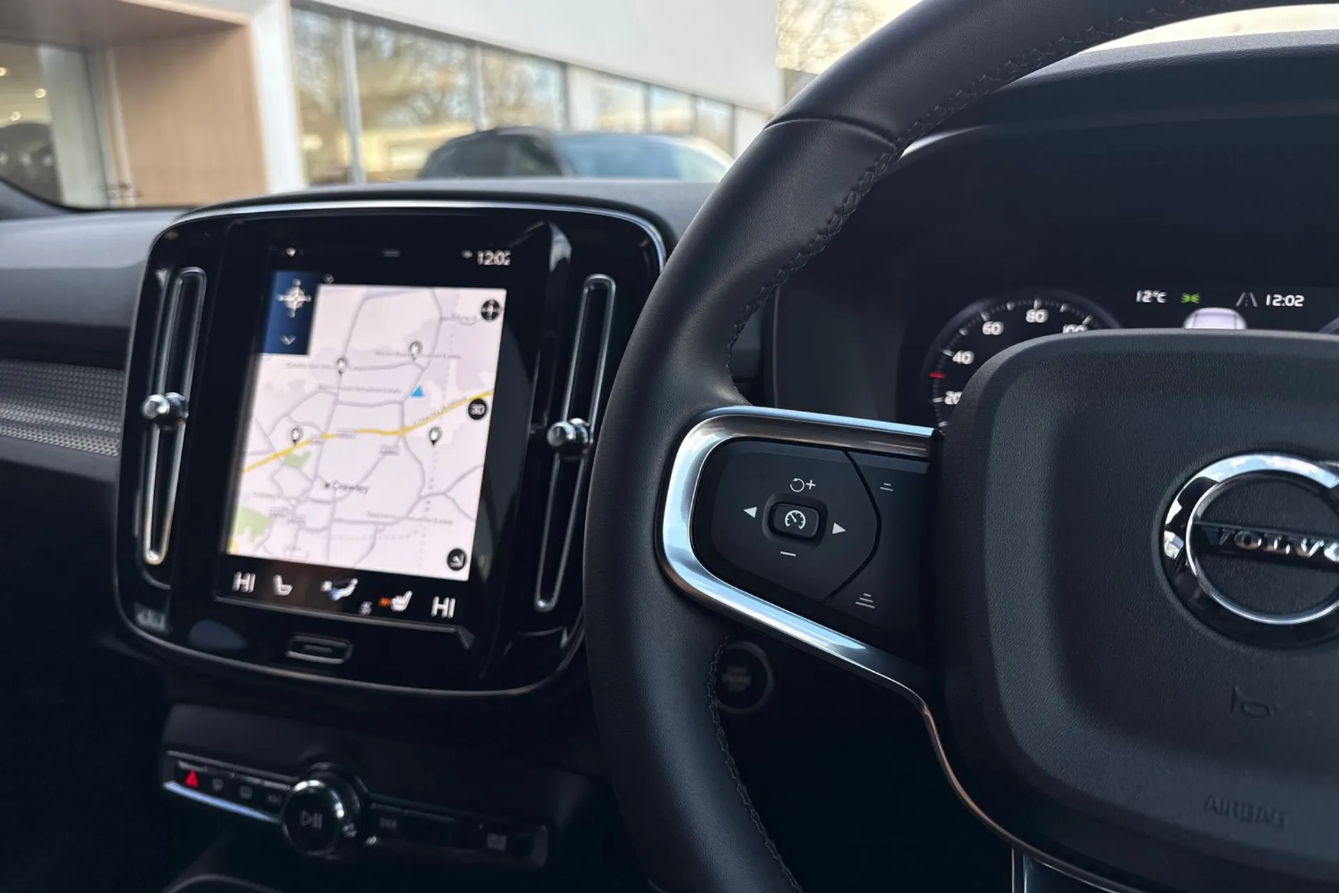 Volvo XC40 thumbnail image number 36