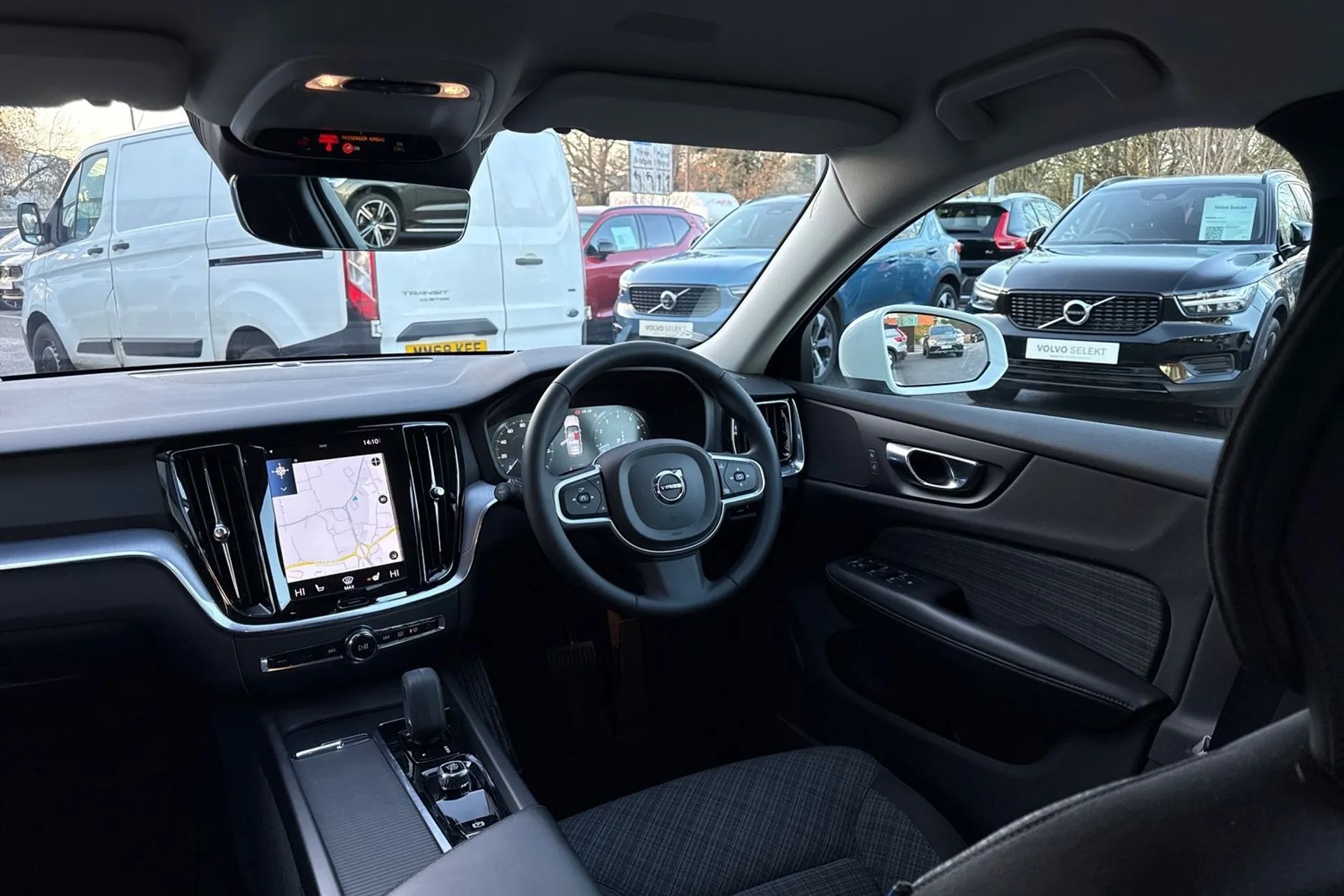 Volvo V60 thumbnail image number 32