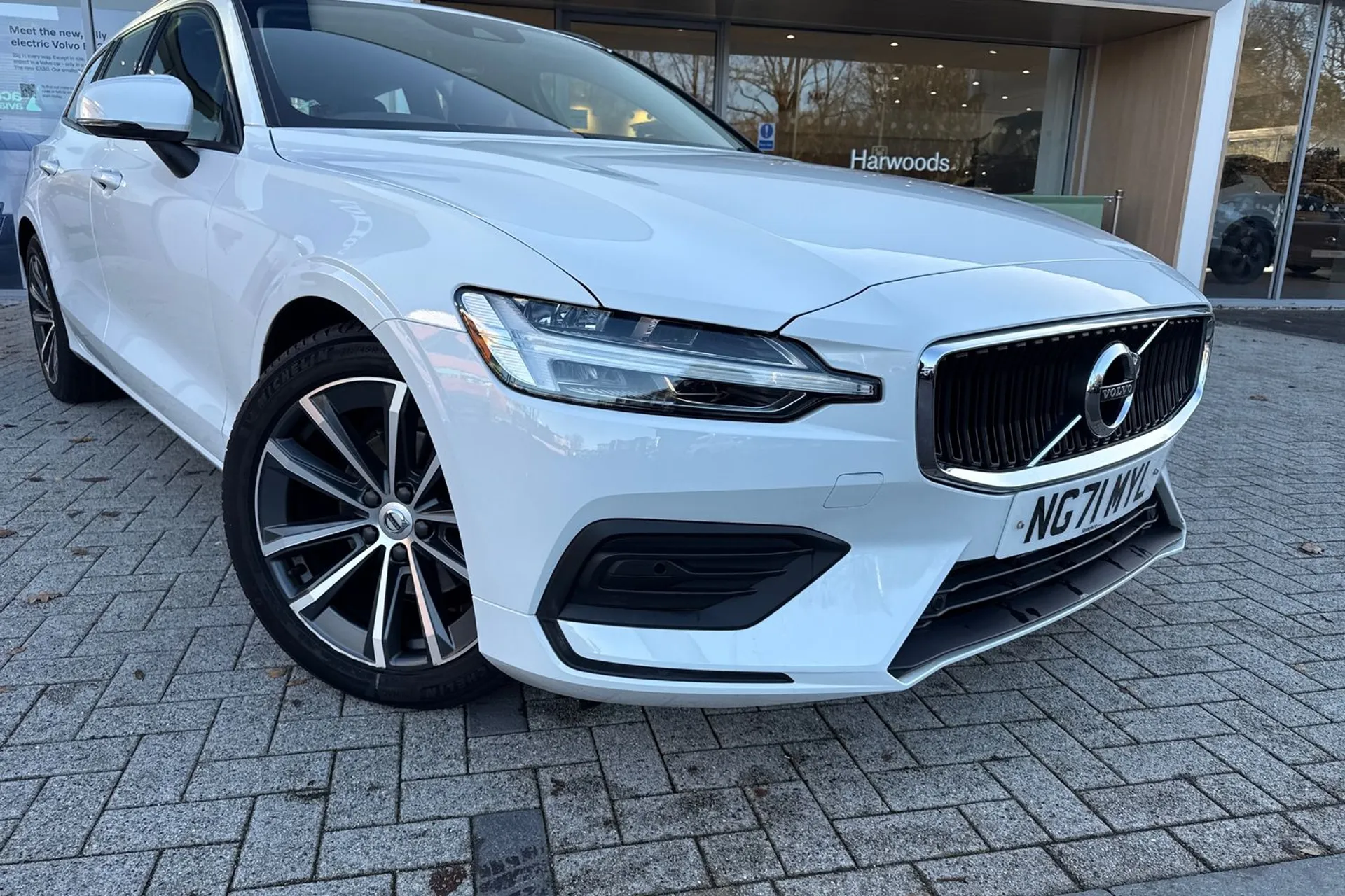 Volvo V60 thumbnail image number 7