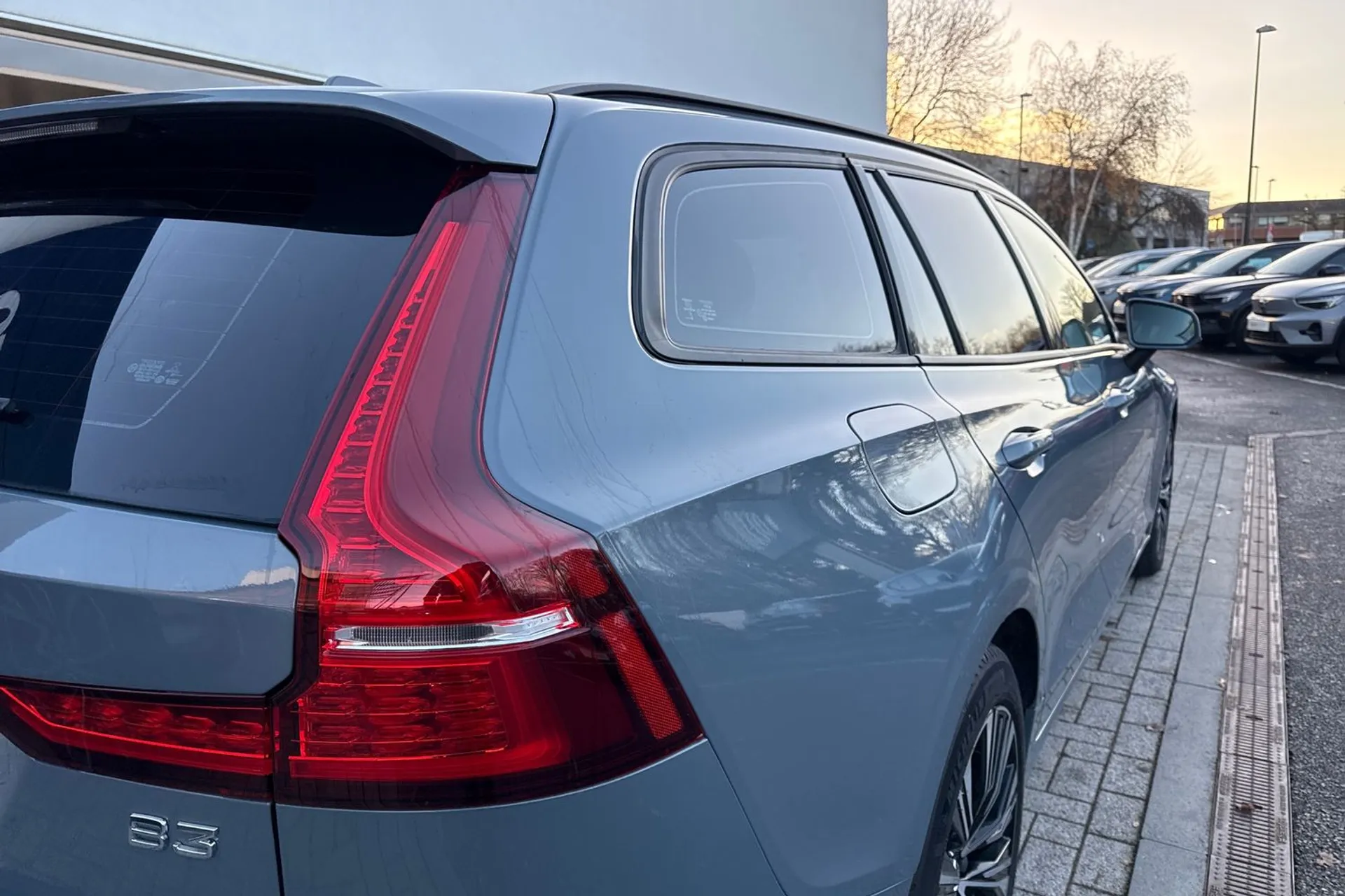 Volvo V60 thumbnail image number 15