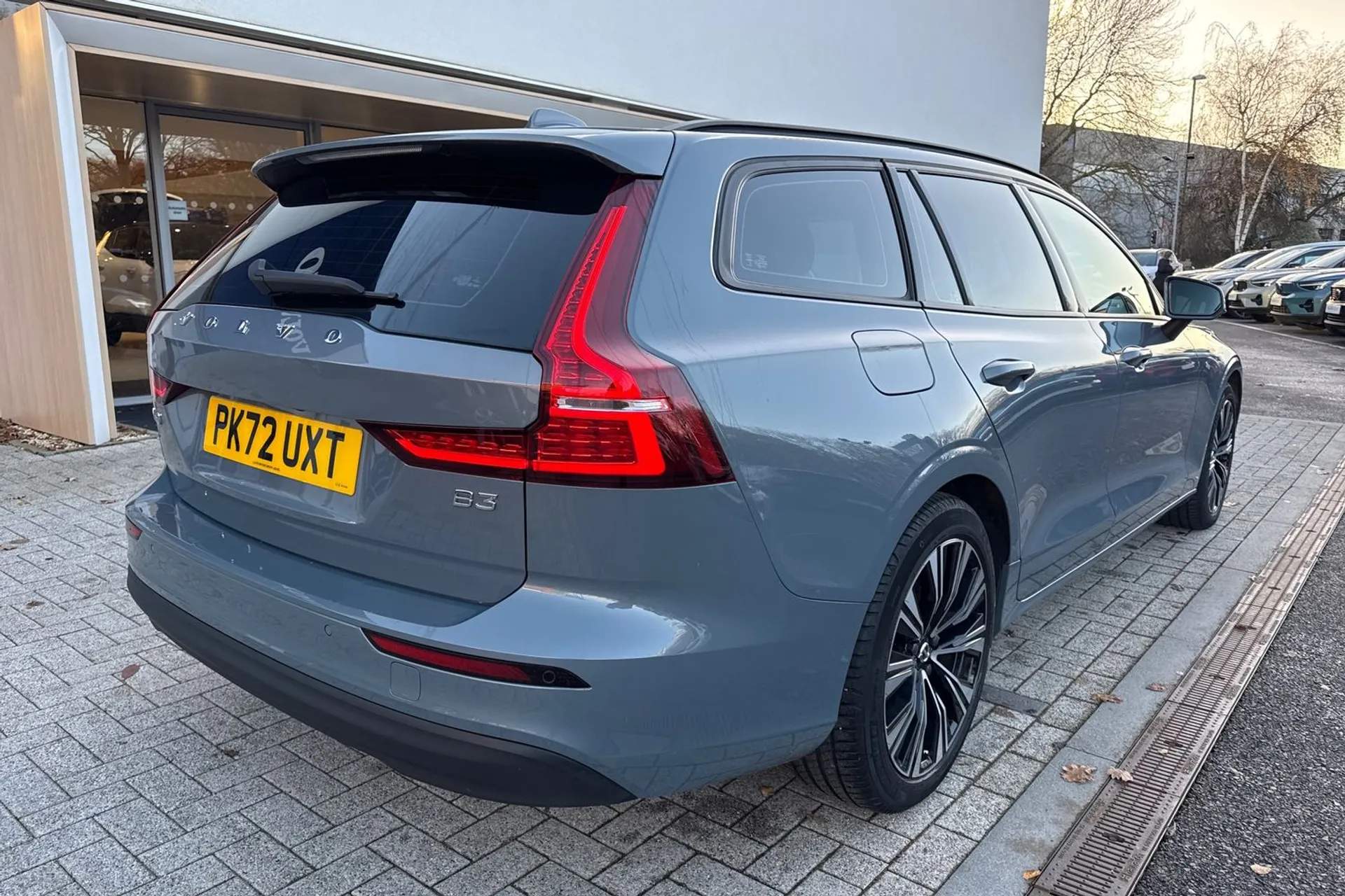 Volvo V60 thumbnail image number 8