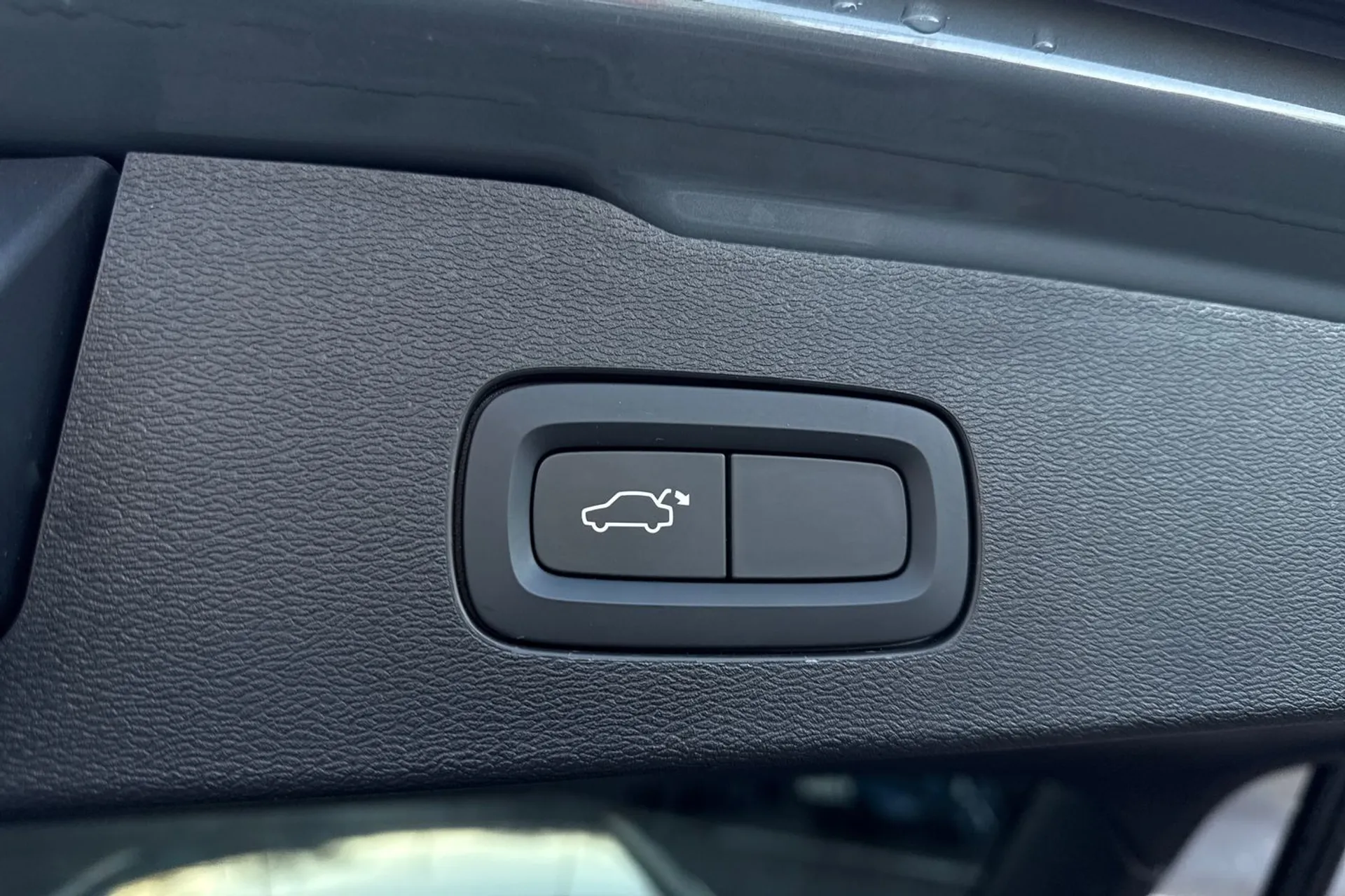 Volvo V60 thumbnail image number 21