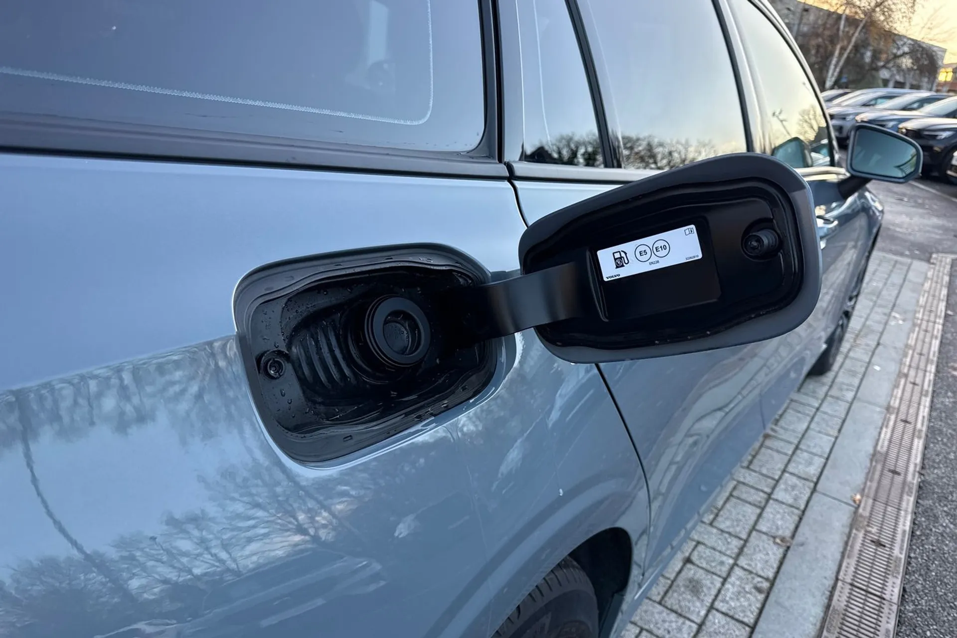 Volvo V60 thumbnail image number 19