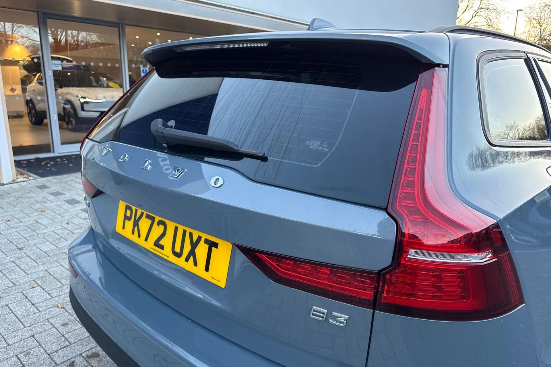 Volvo V60 thumbnail image number 16