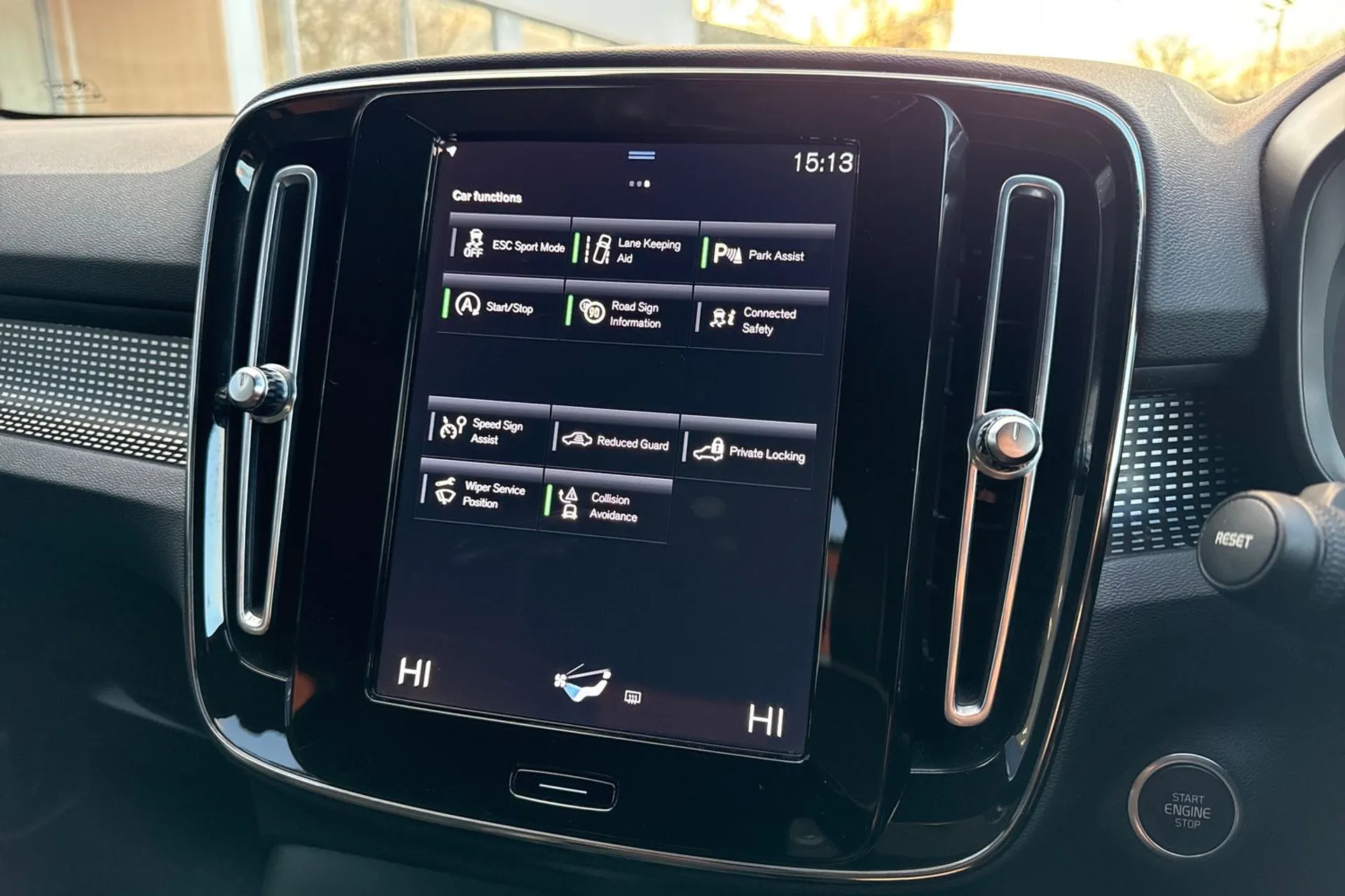 Volvo XC40 thumbnail image number 40