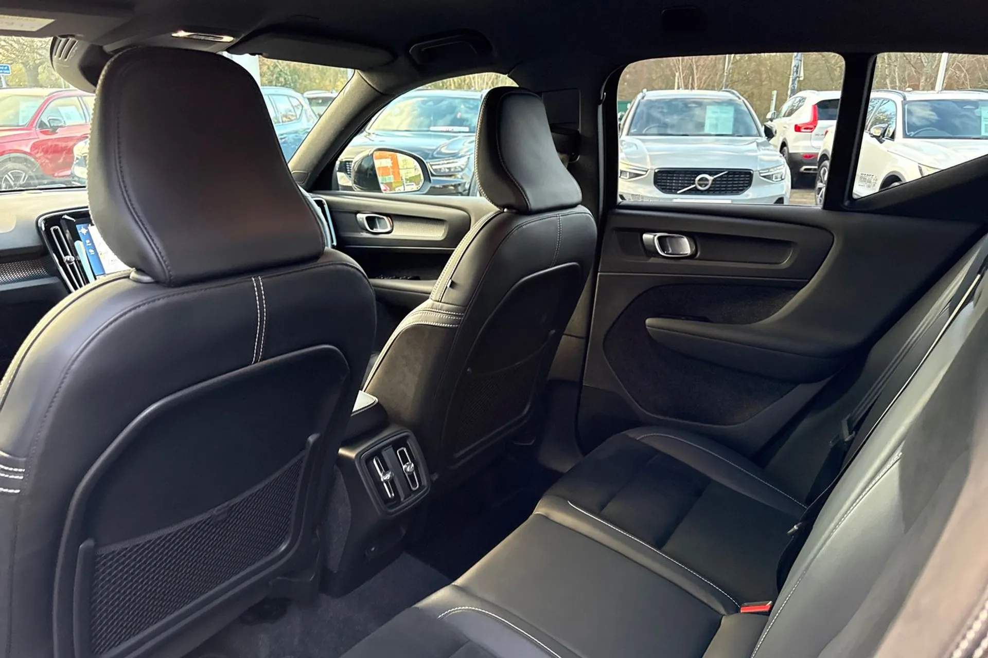 Volvo XC40 thumbnail image number 31