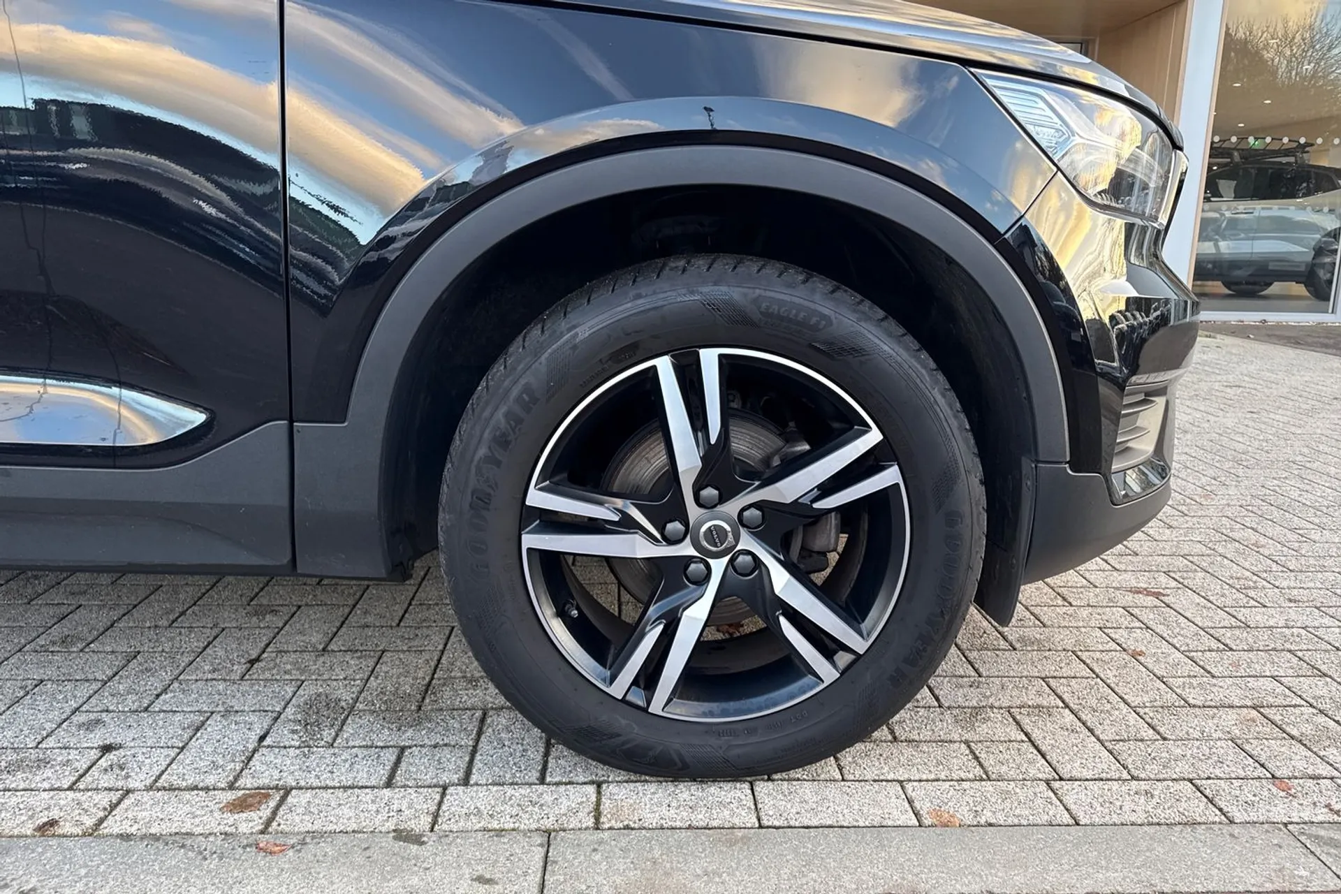 Volvo XC40 thumbnail image number 14