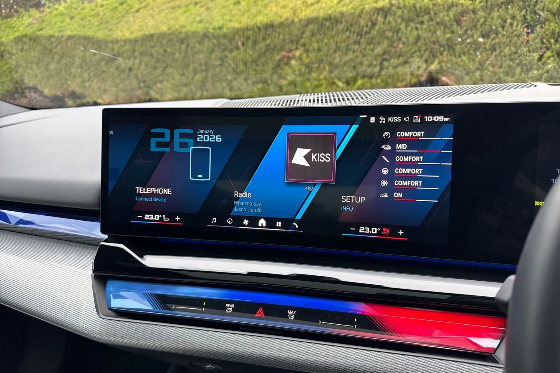 BMW M5 thumbnail image number 13