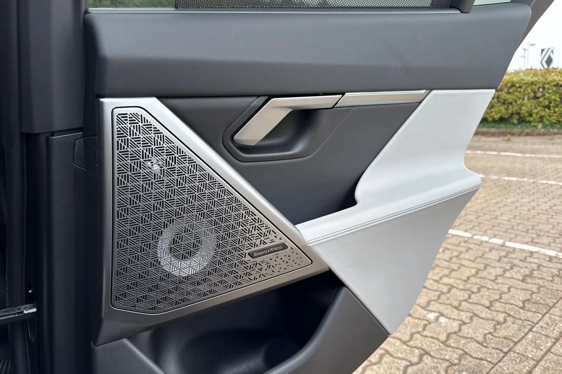 BMW M5 thumbnail image number 54